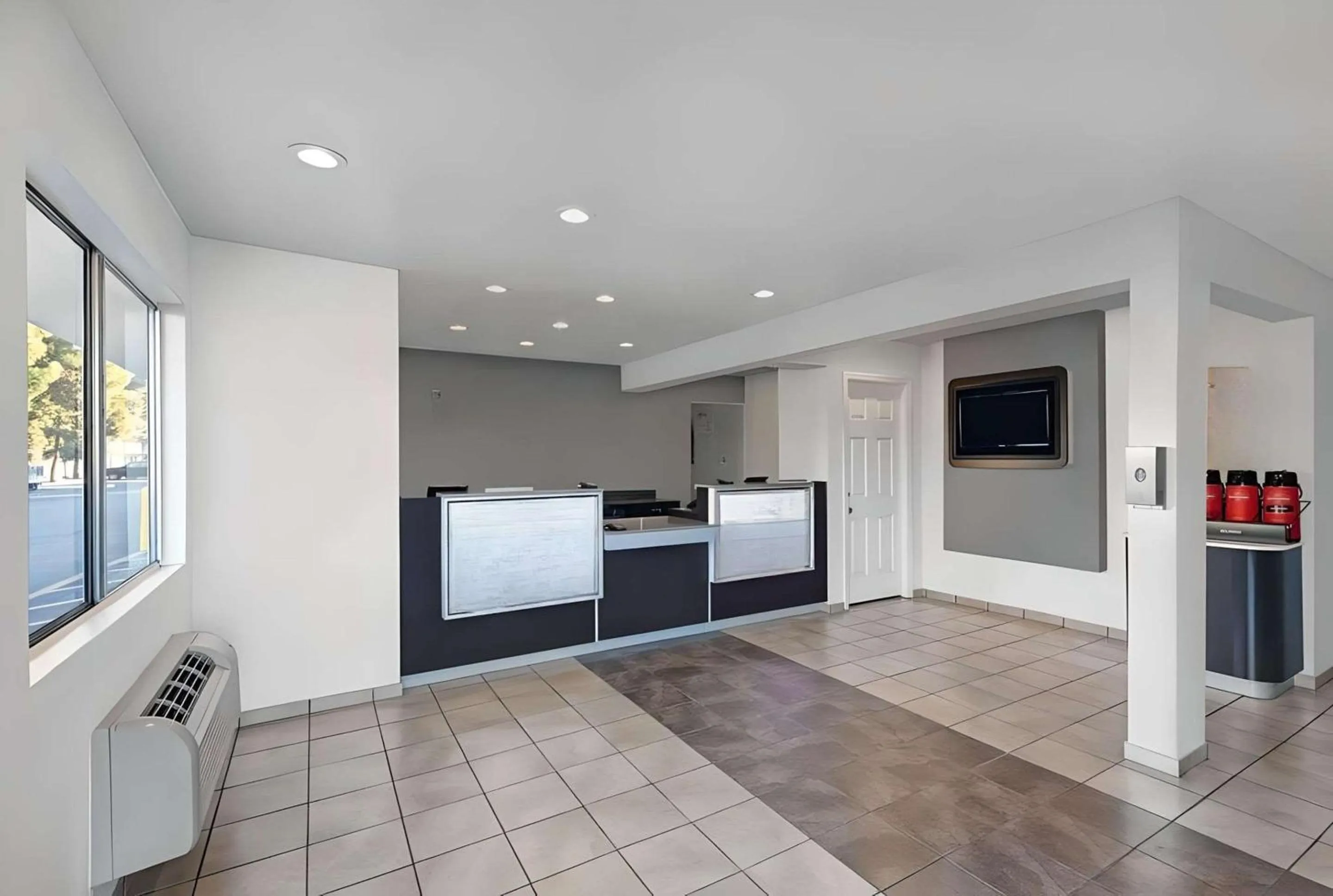 Lobby or reception in Motel 6-San Jose, CA - South