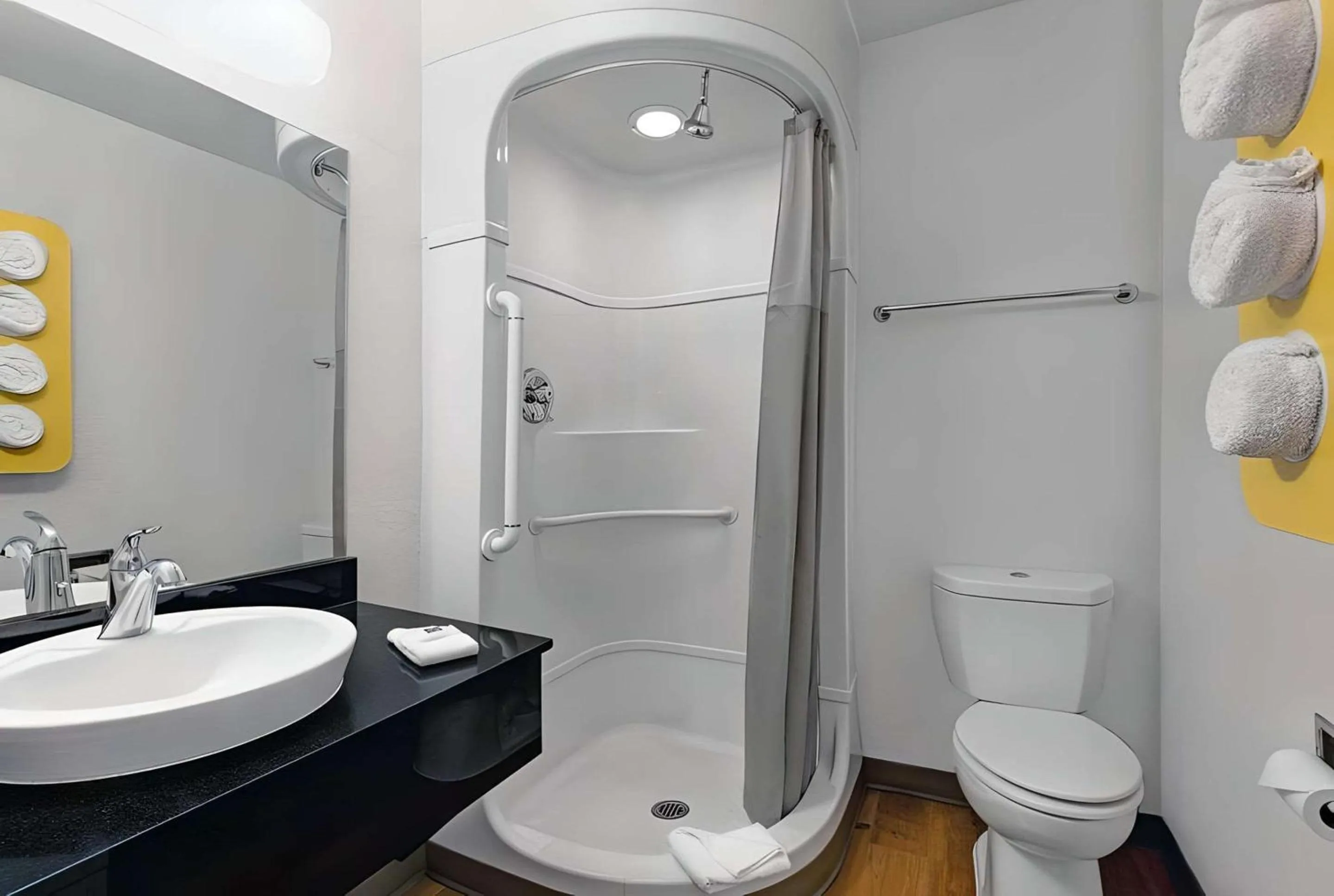 Bedroom in Motel 6-San Jose, CA - South