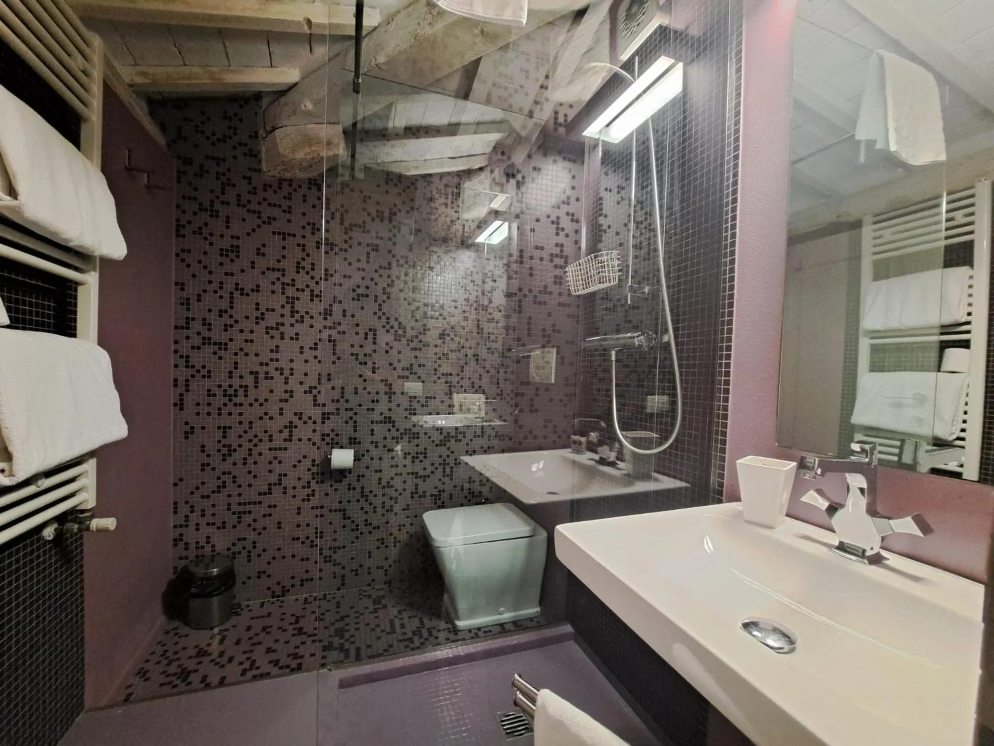 Bathroom in Villa Aruch