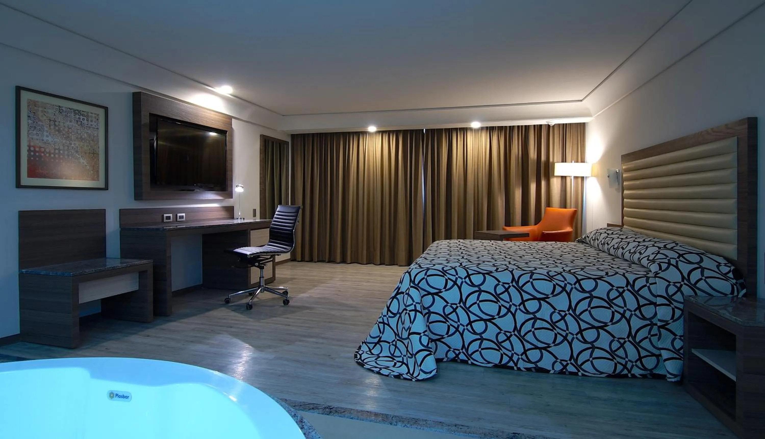 Photo of the whole room, Bed in Econo Express Hotel