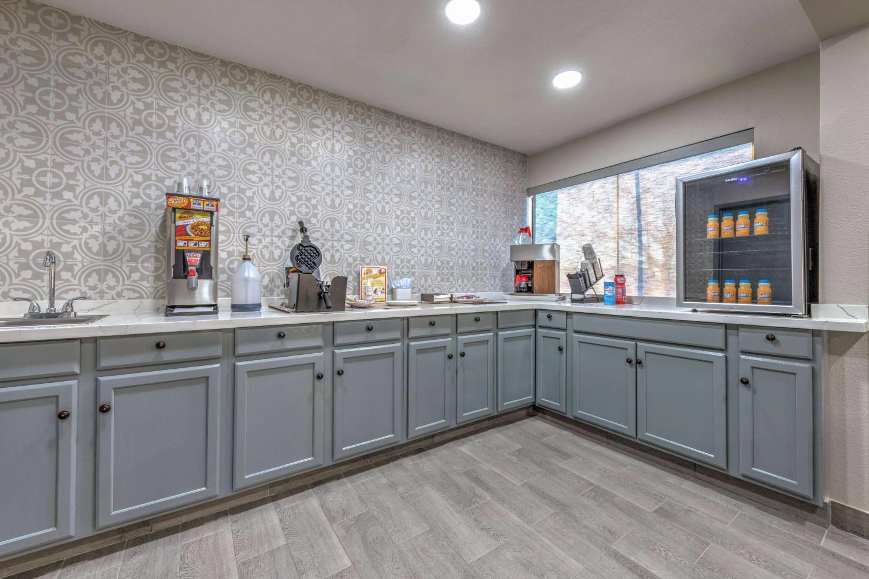 Breakfast in Days Inn by Wyndham Wichita Falls