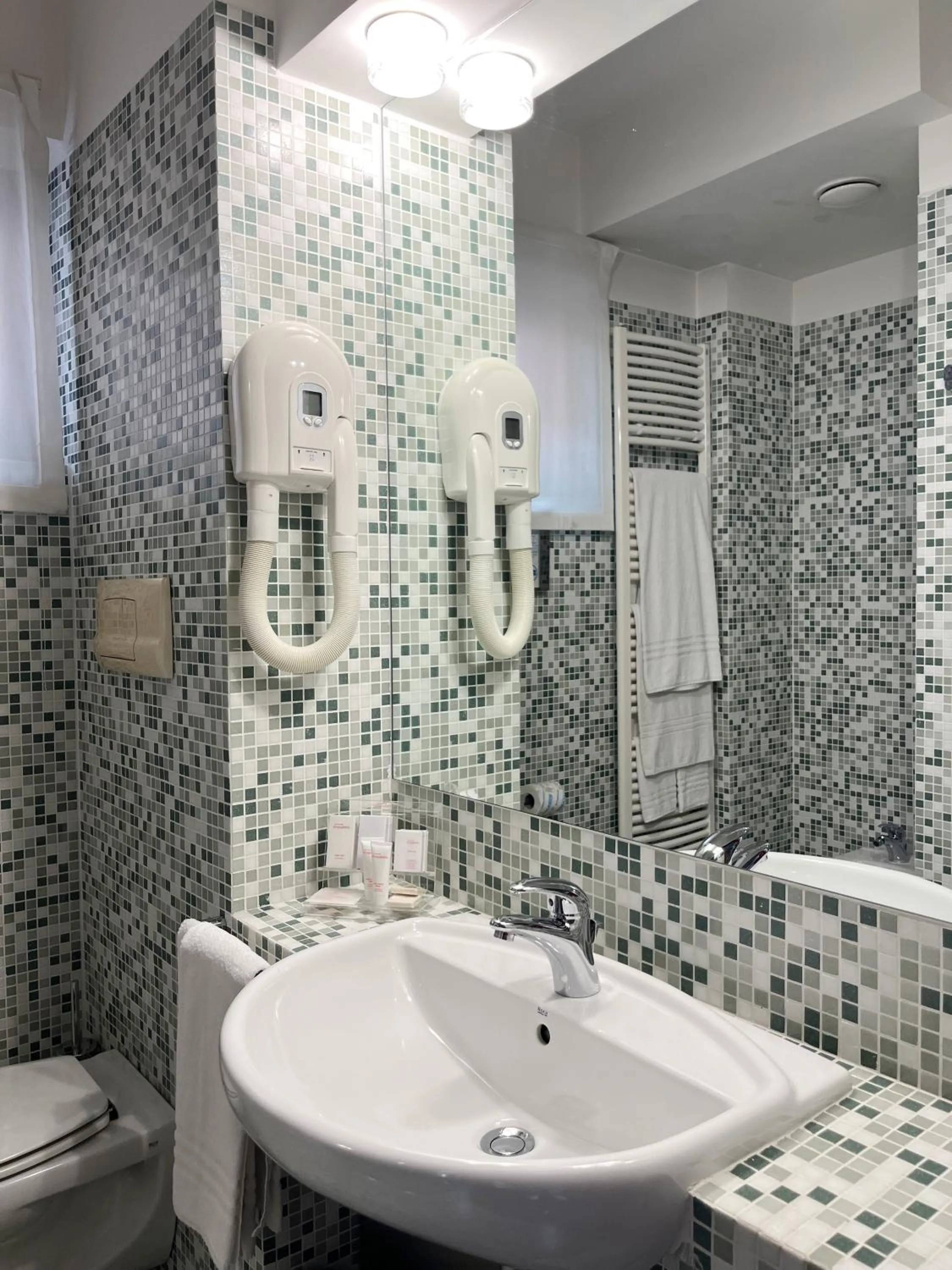 Shower in don guglielmo panoramic hotel & spa