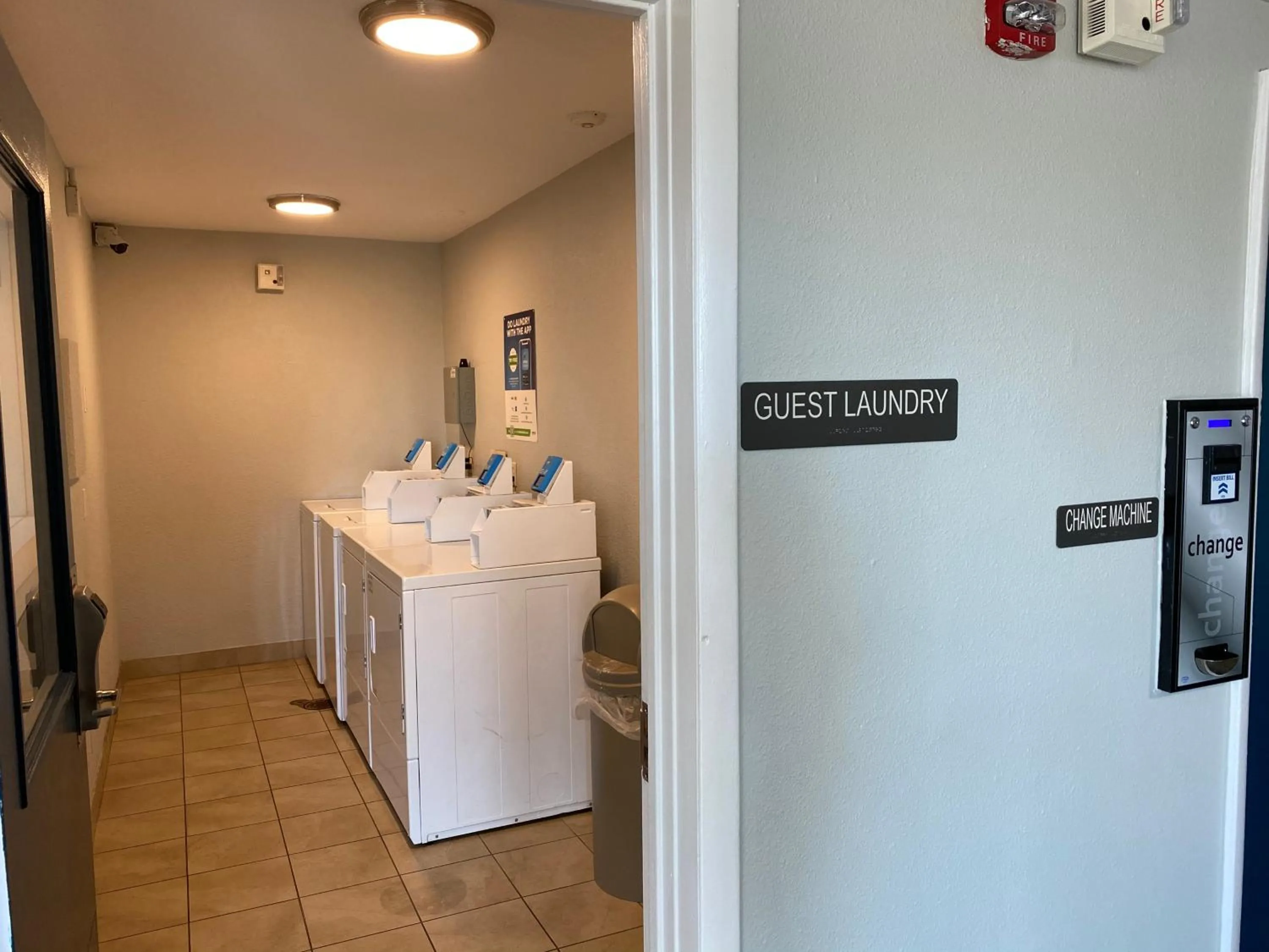 Area and facilities in Motel 6-Fort Wayne, IN