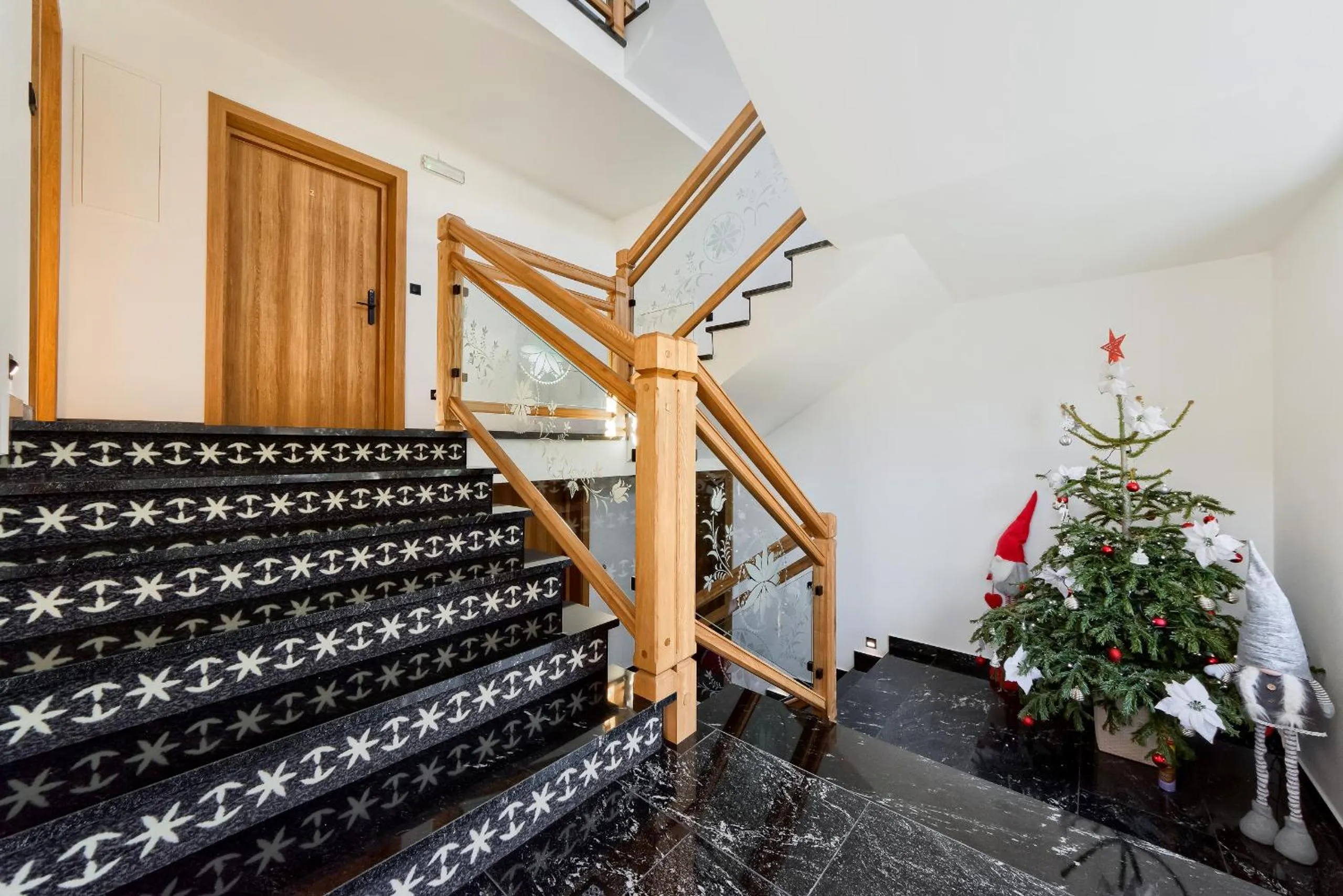 Lobby or reception in Apartamenty Willa Kamila Zakopane z Jacuzzi