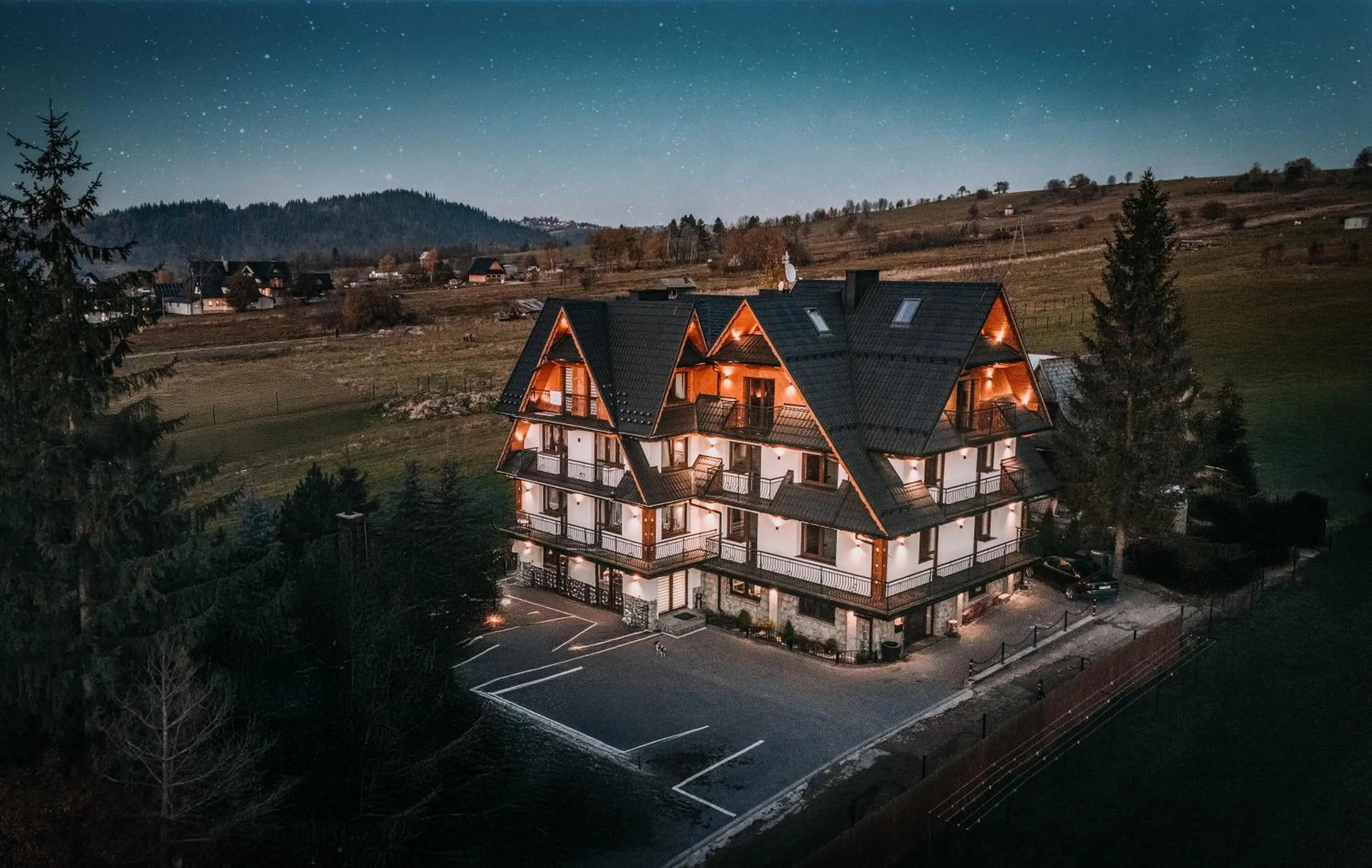 Property building in Apartamenty Willa Kamila Zakopane z Jacuzzi