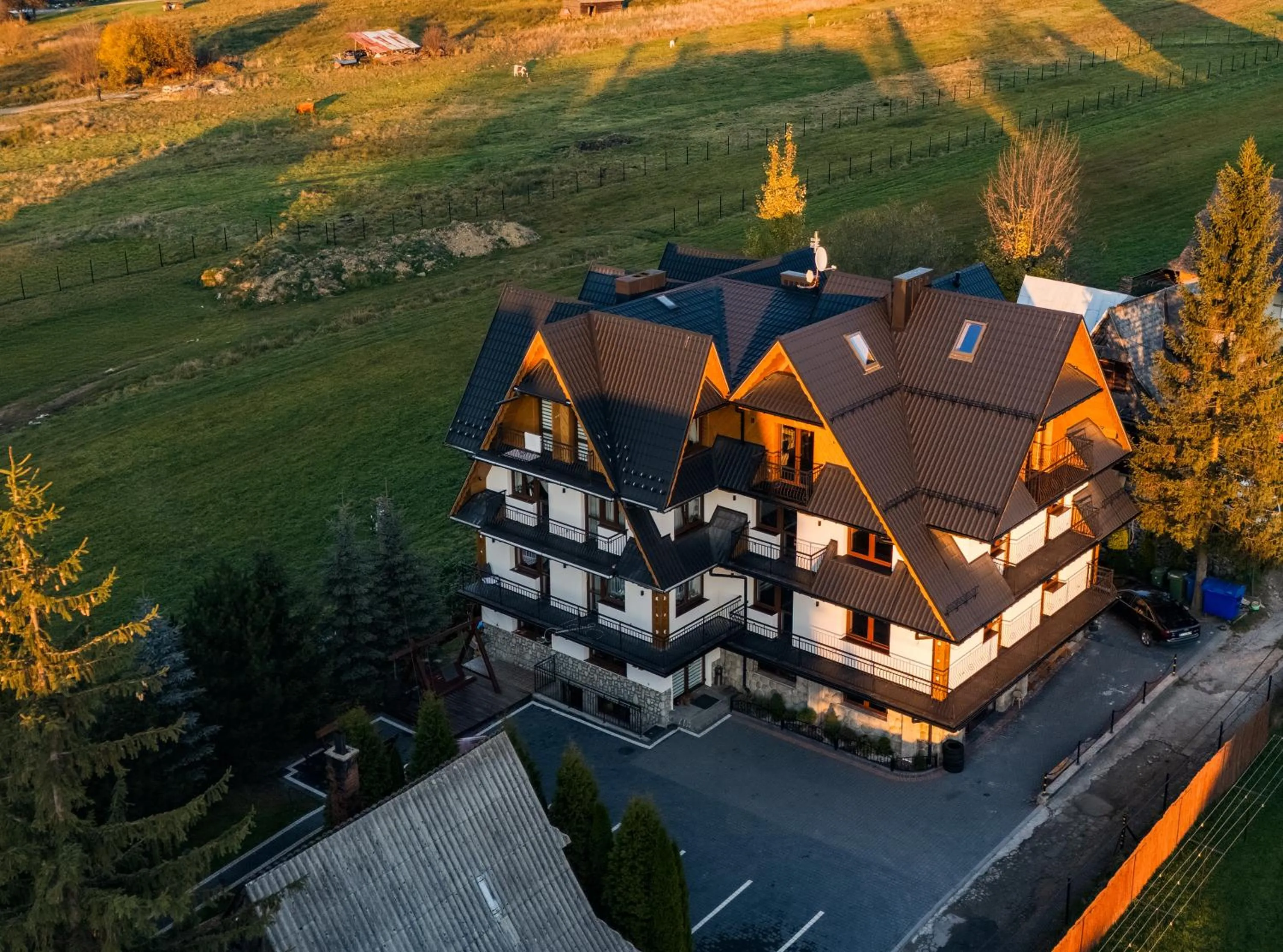 Property building in Apartamenty Willa Kamila Zakopane z Jacuzzi