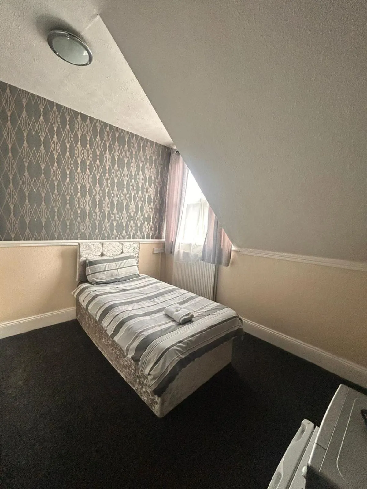 Photo of the whole room in The Majestic