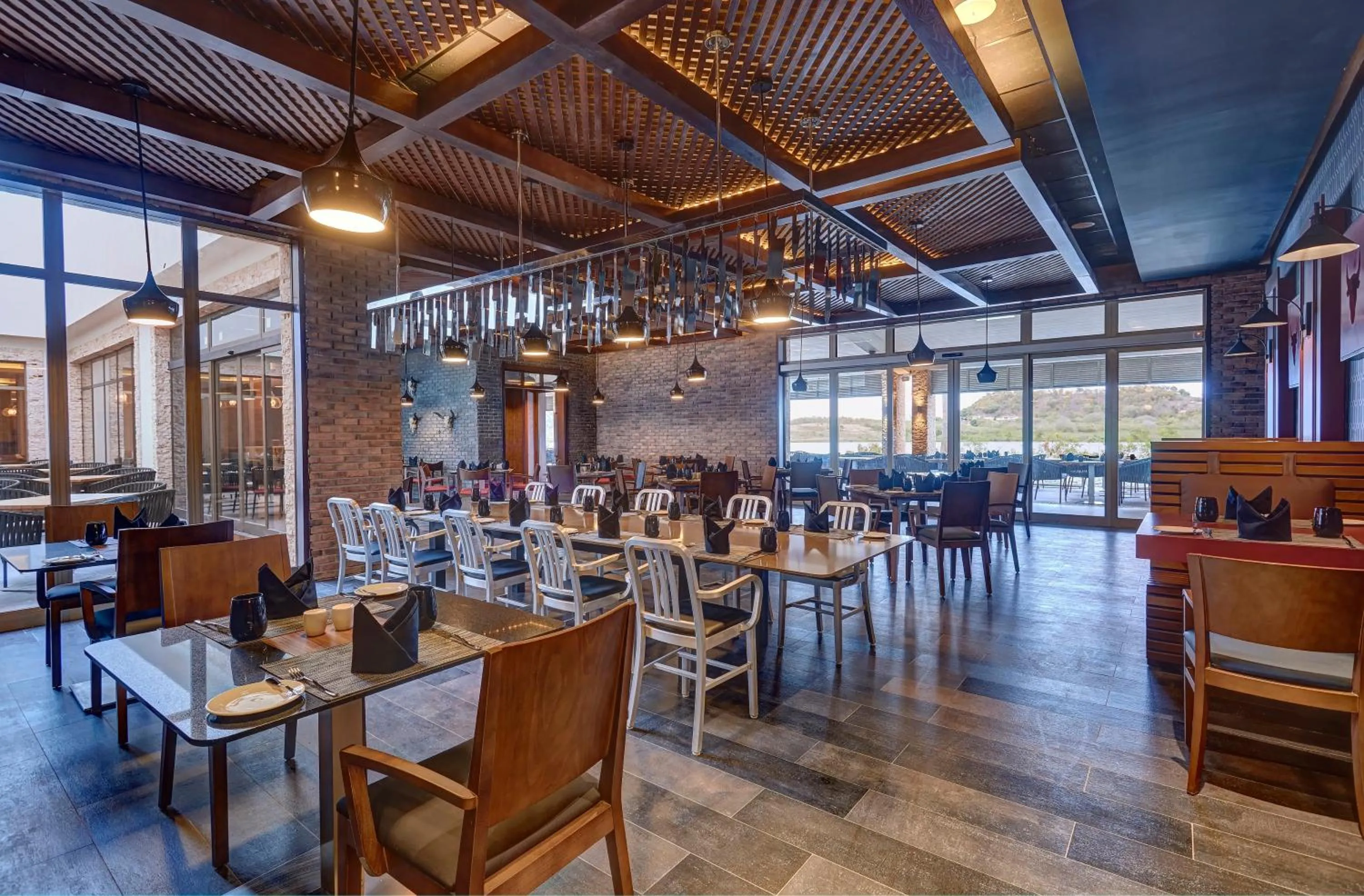 Restaurant/places to eat in Royalton Antigua, An Autograph Collection All-Inclusive Resort