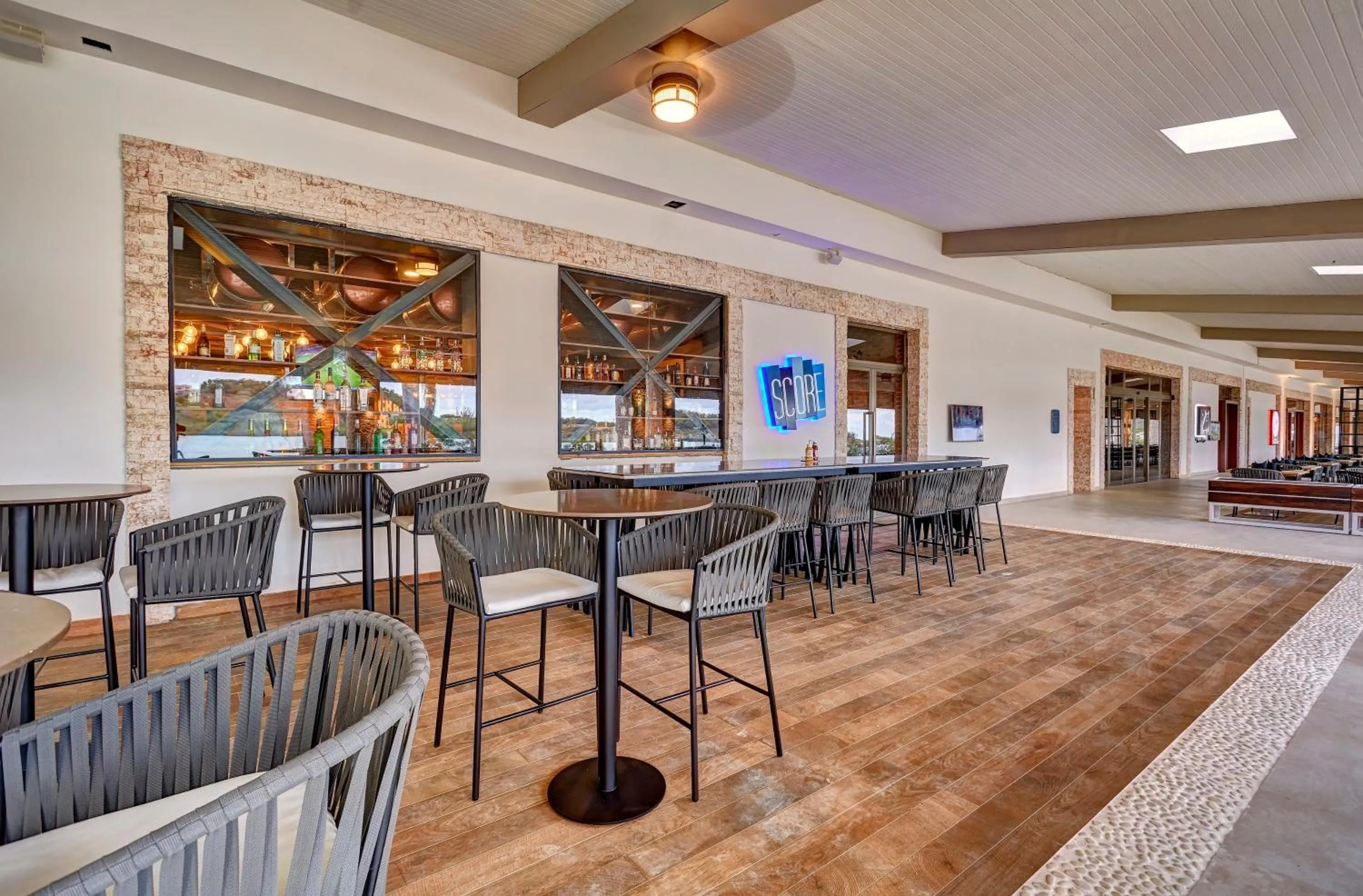 Evening entertainment in Royalton Antigua, An Autograph Collection All-Inclusive Resort