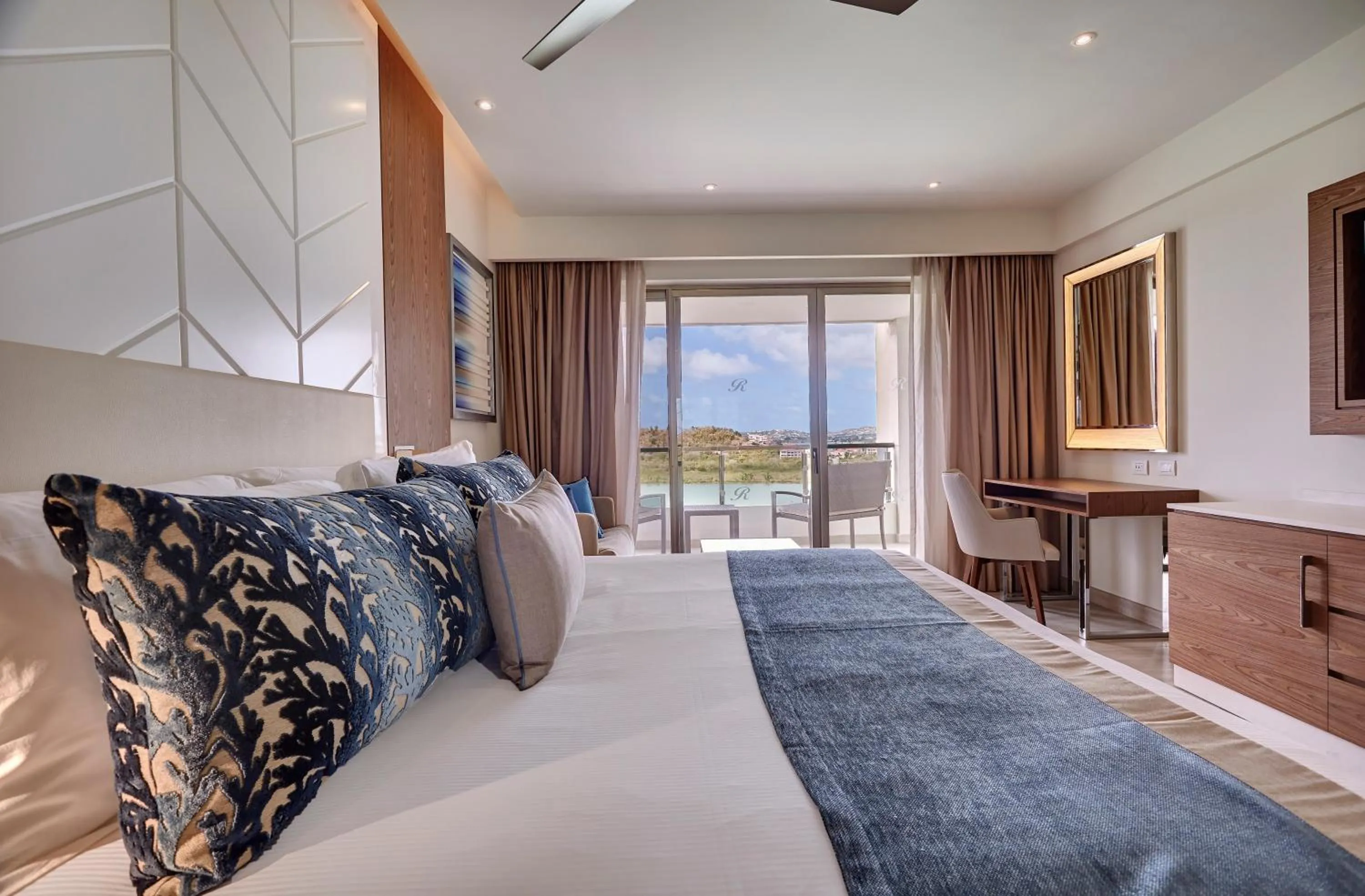 Bedroom, Bed in Royalton Antigua, An Autograph Collection All-Inclusive Resort