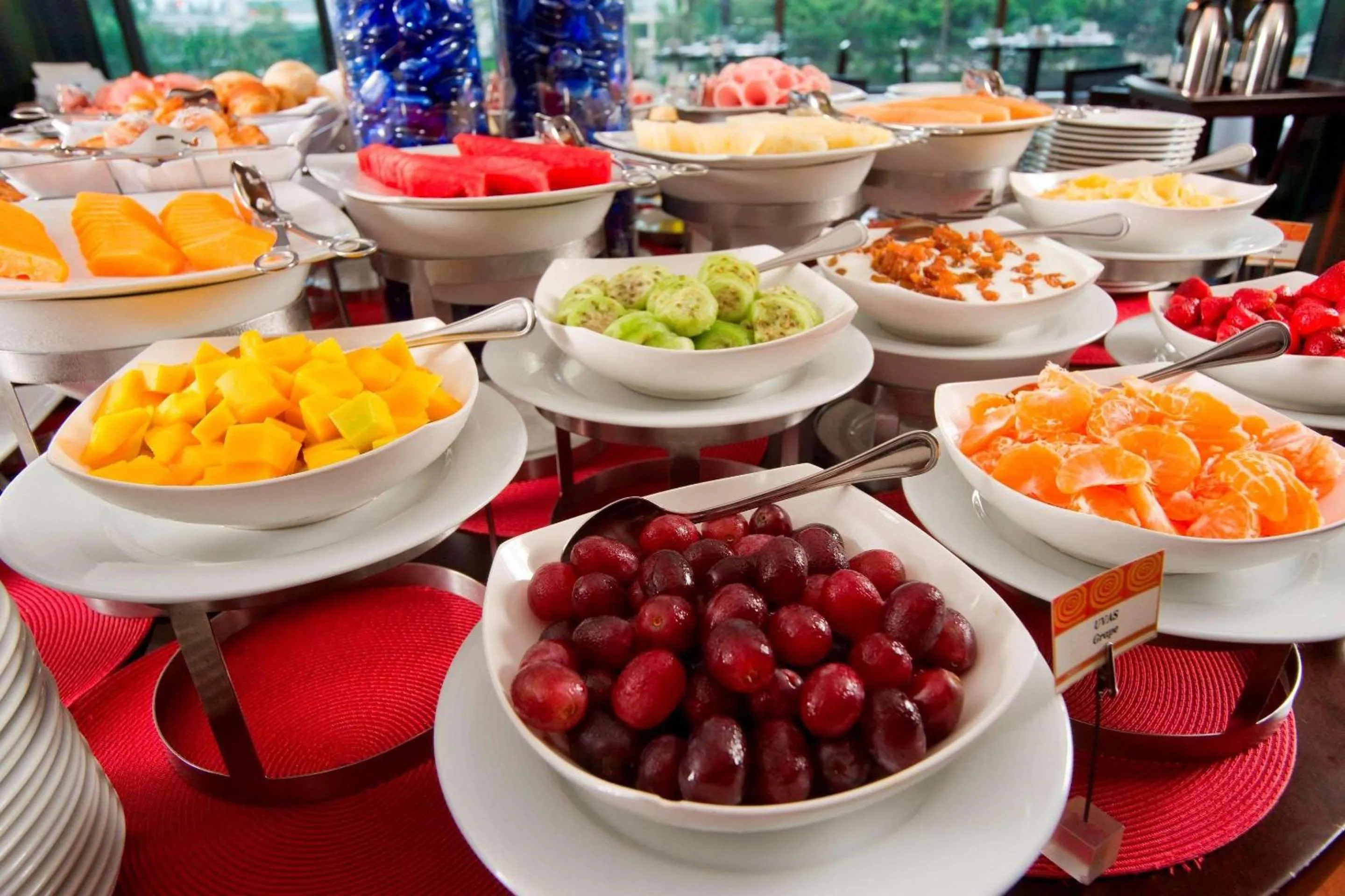 Restaurant/places to eat in Radisson Hotel Decapolis Miraflores