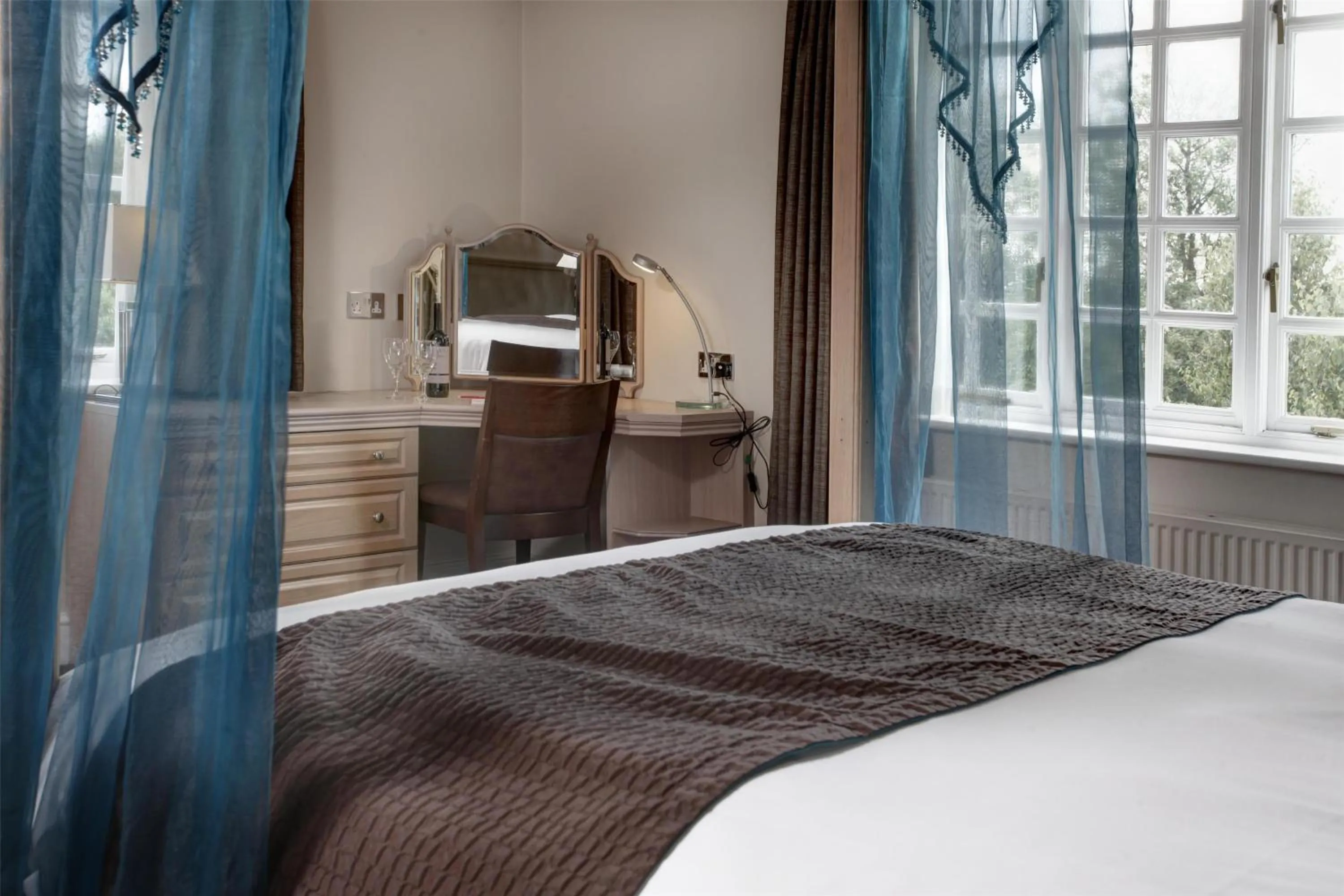 Bedroom, Bed in Ivy Hill Hotel, Sure Hotel Collection by Best Western