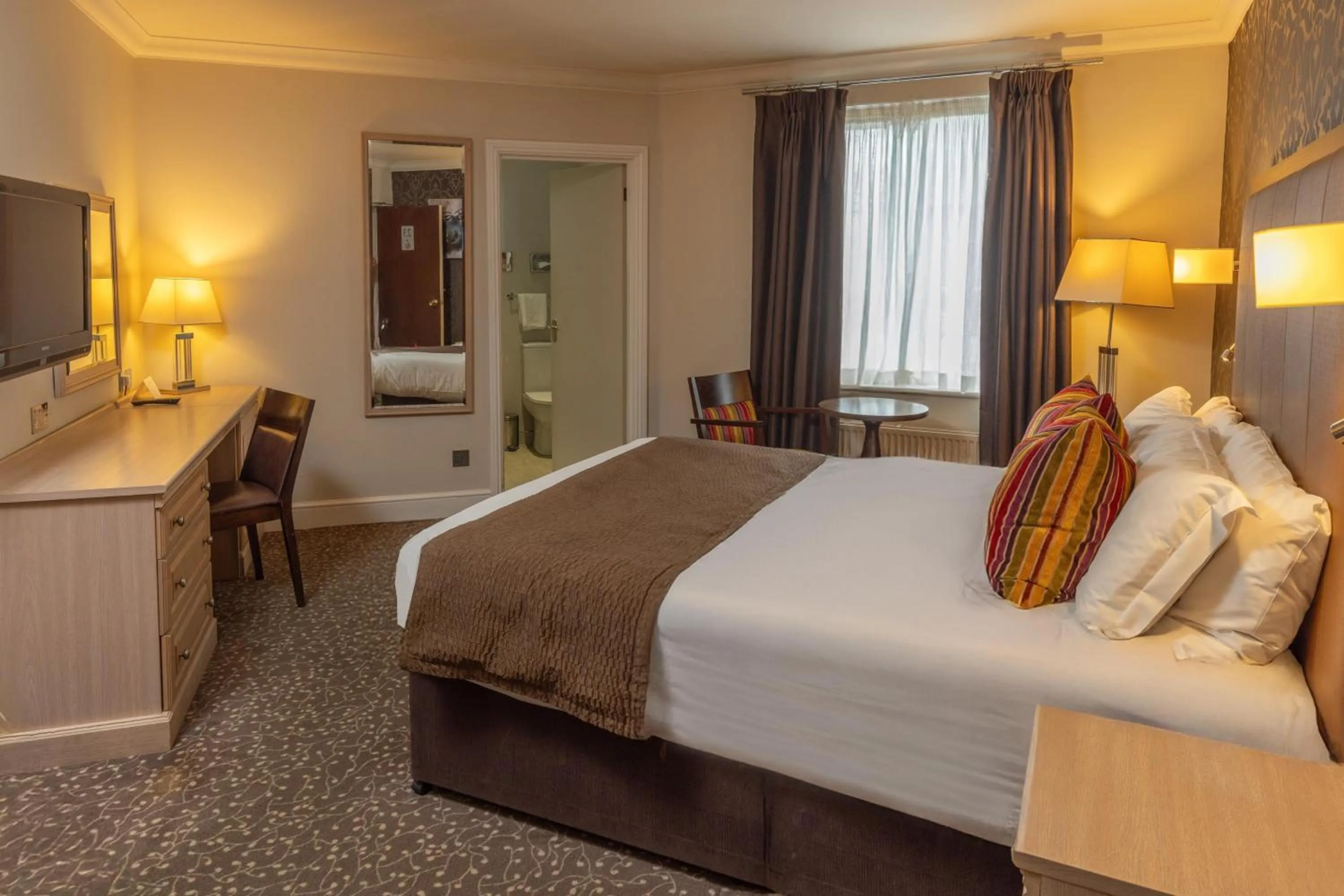 Bedroom, Bed in Ivy Hill Hotel, Sure Hotel Collection by Best Western