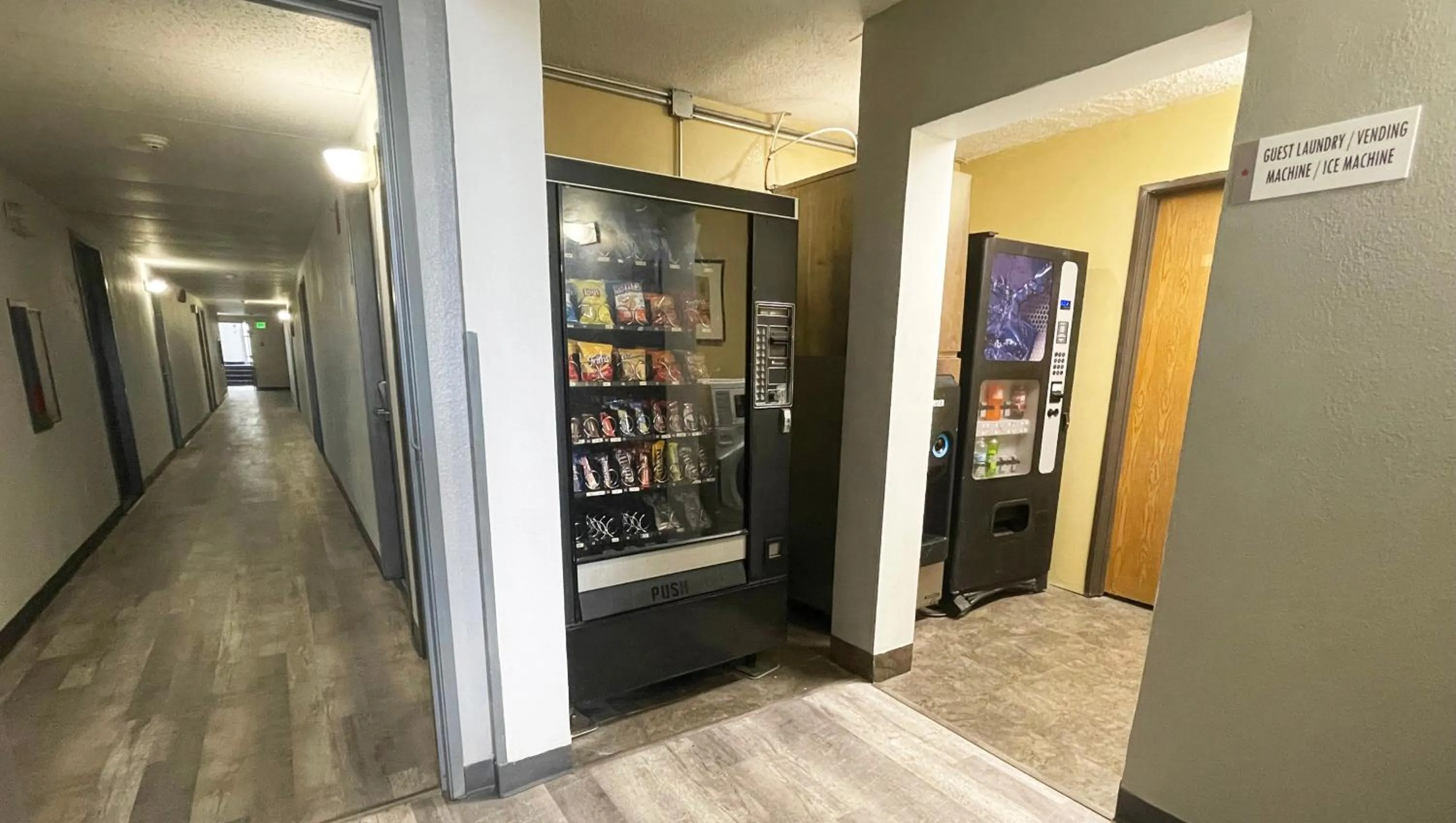 vending machine in Magnuson Hotel Fort Wayne North - Coliseum