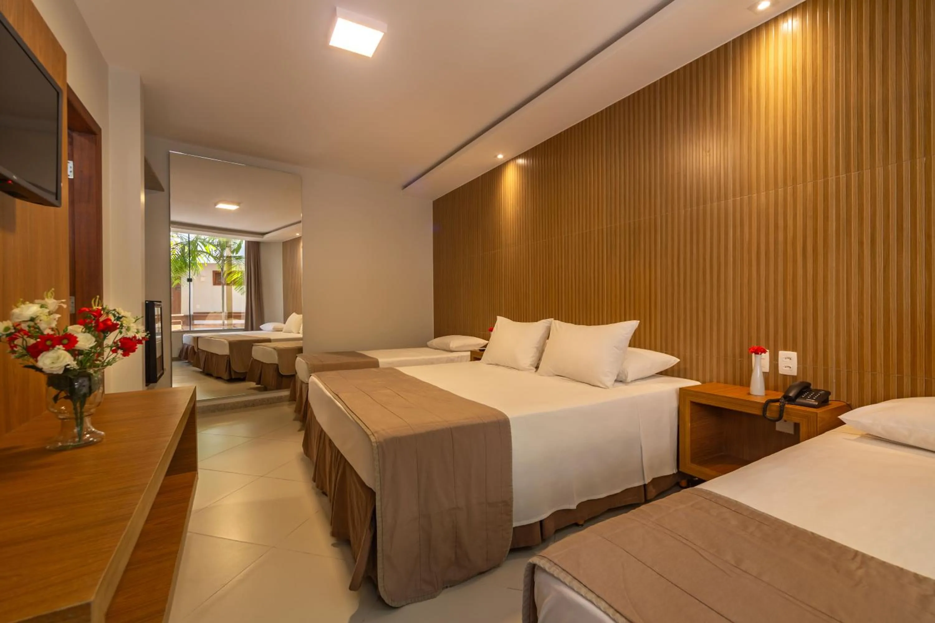 Bed in Quinta do Sol Praia Hotel