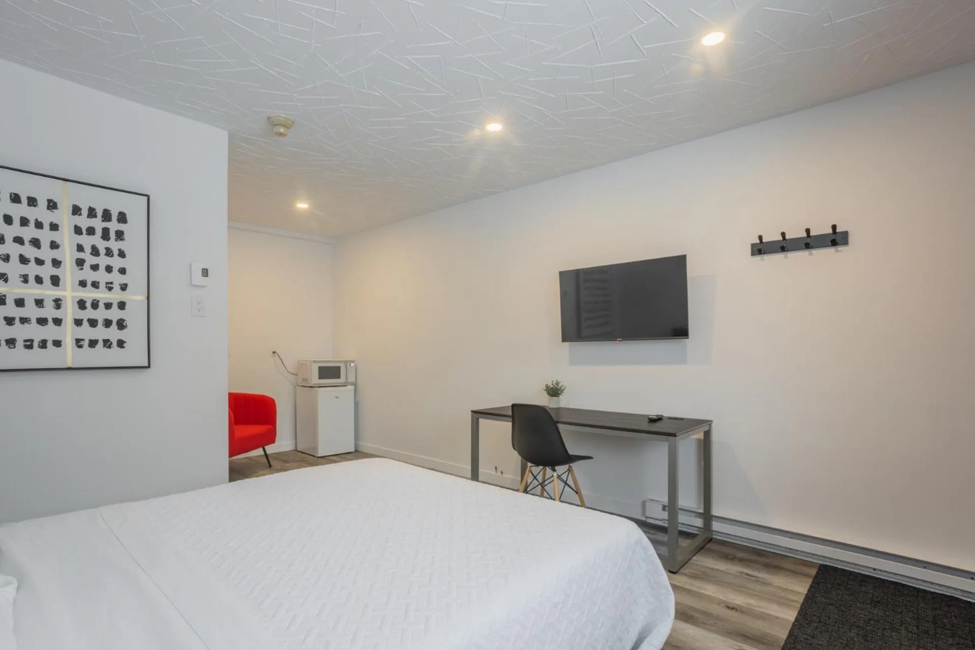 Bed in Motel Champlain