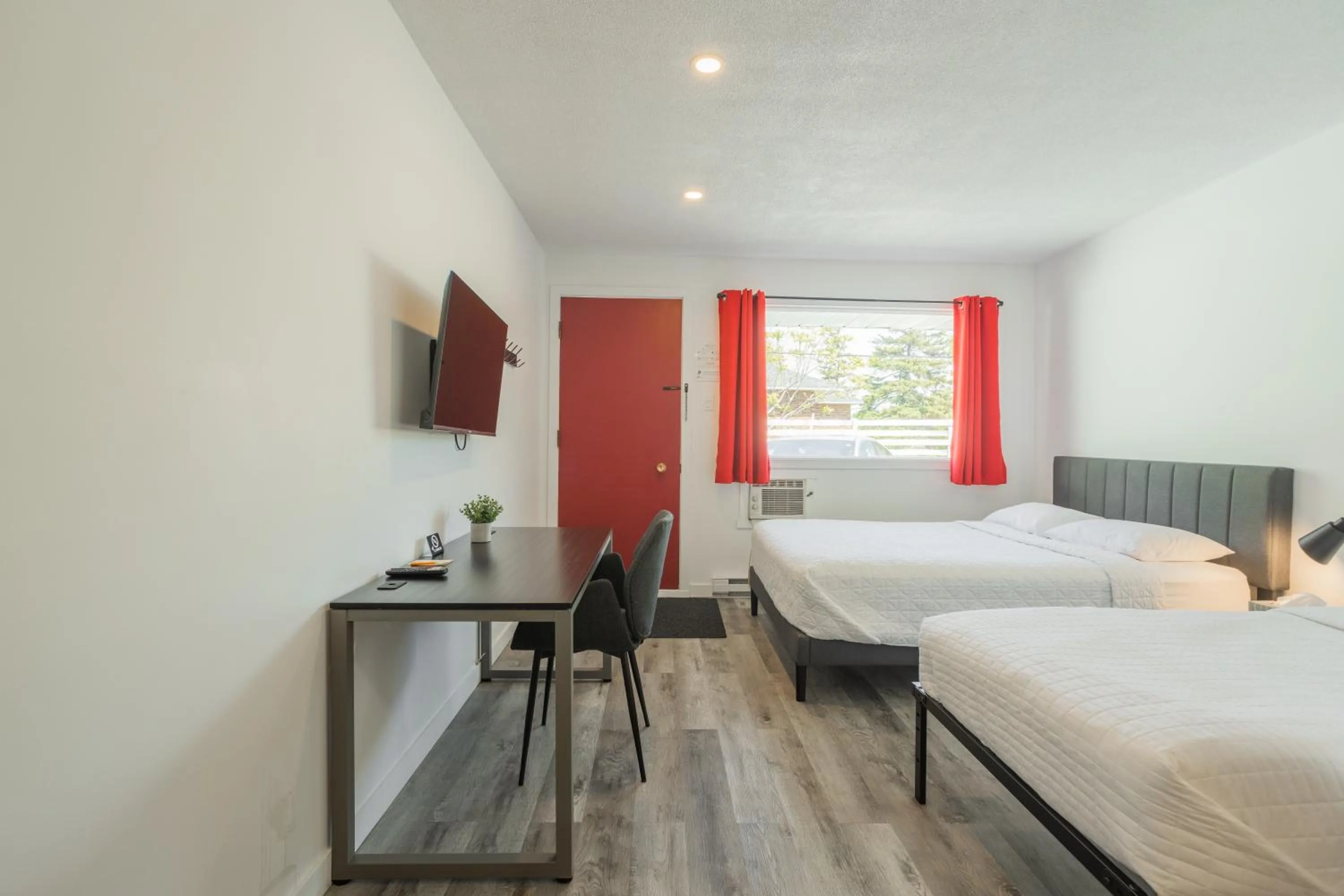 Bedroom, Bed in Motel Champlain