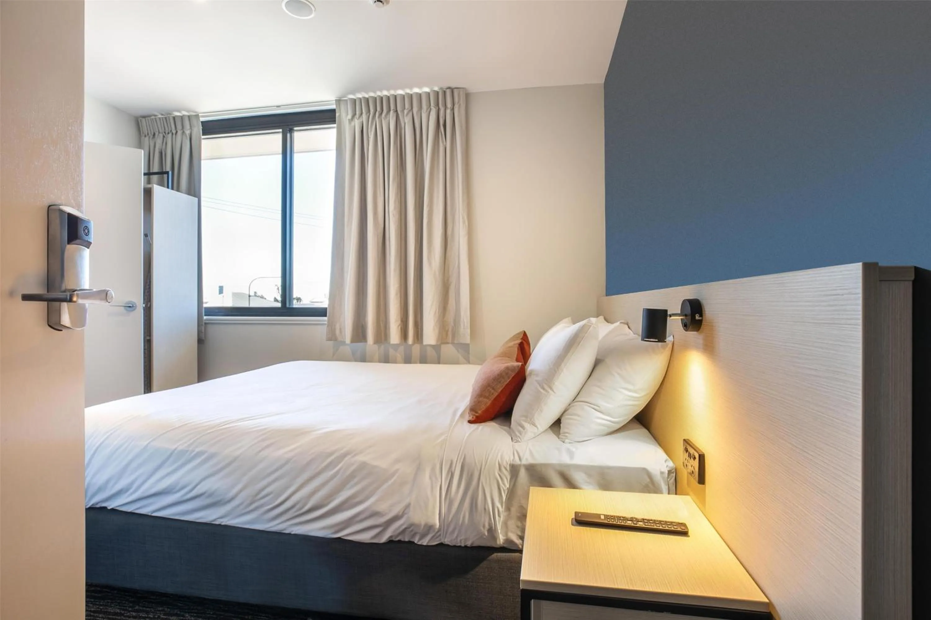 Bedroom, Bed in Nightcap at Chardons Corner Hotel