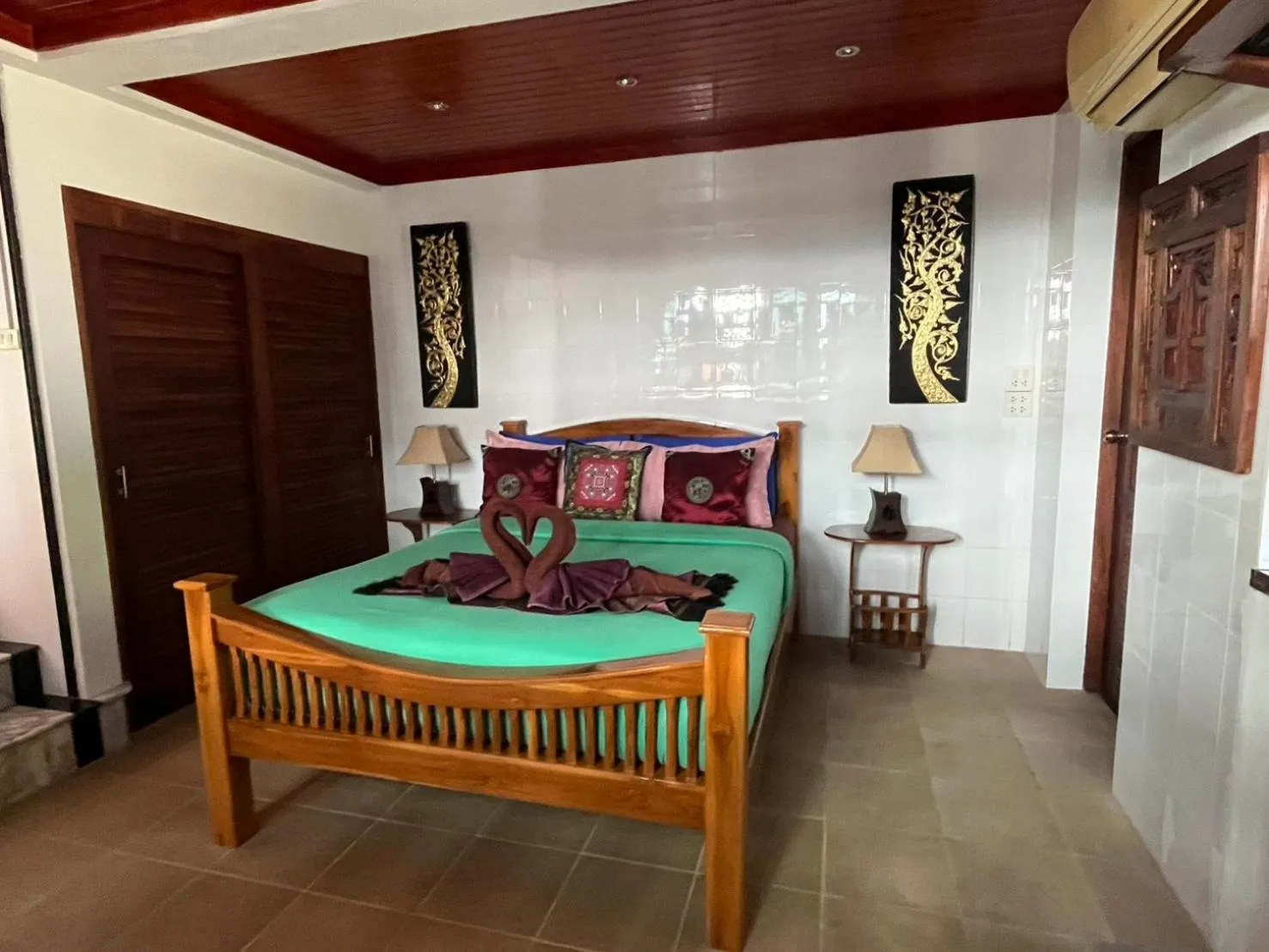Bed in Krabi Villa Phu Khao Private Resort