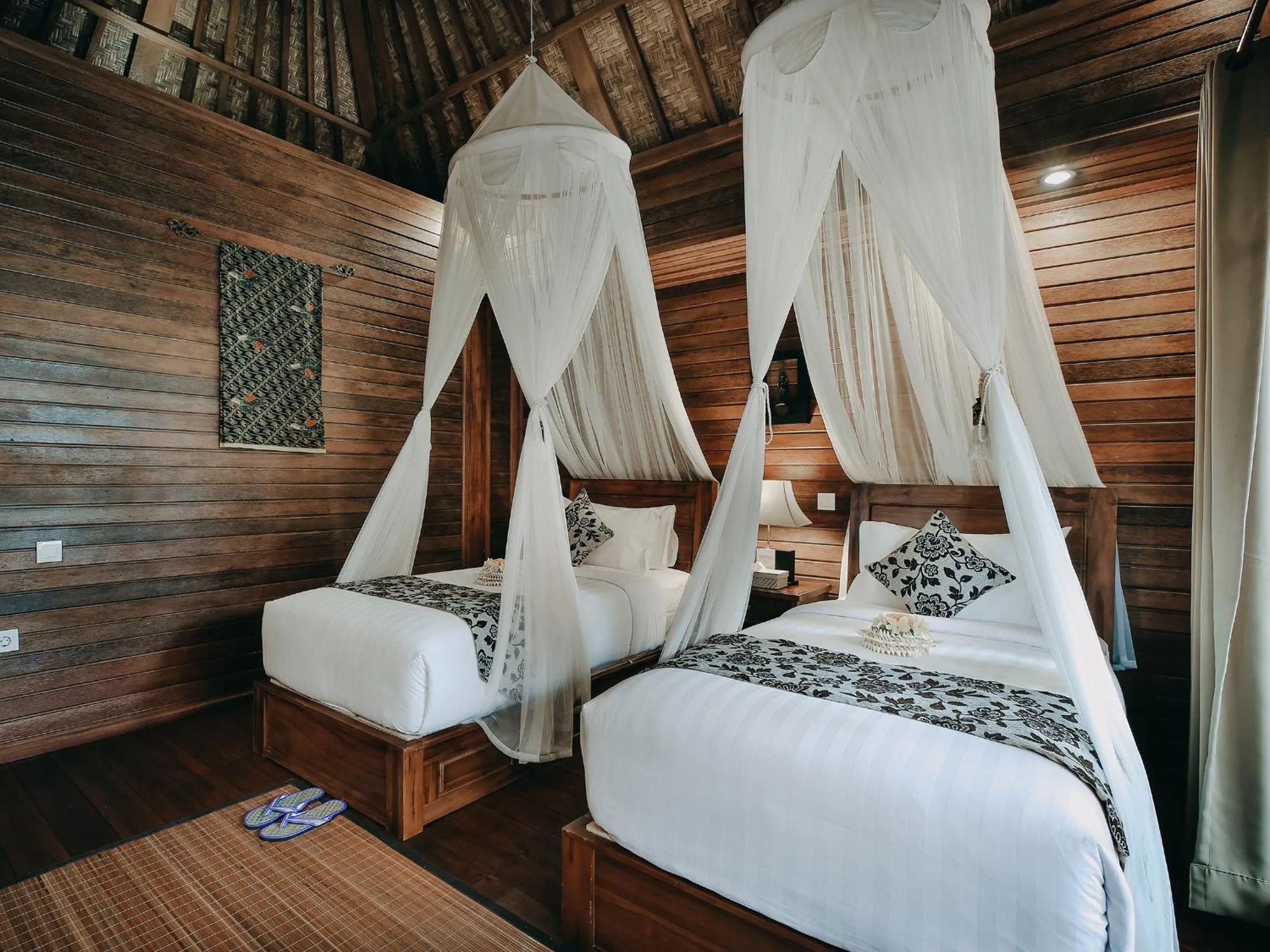 Bed in Bale Gede Lembongan