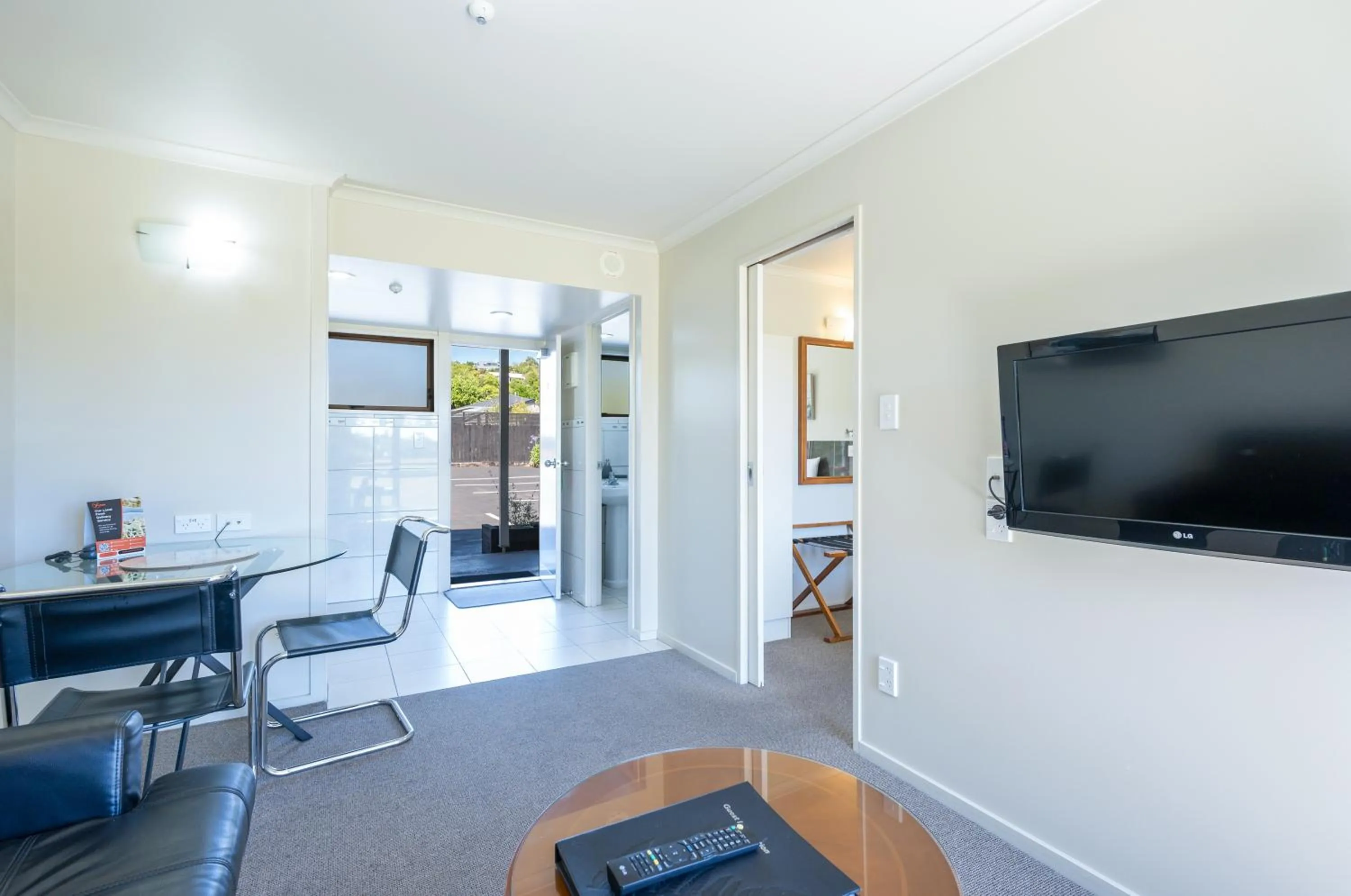 Lounge or bar in Admirals Motor Inn