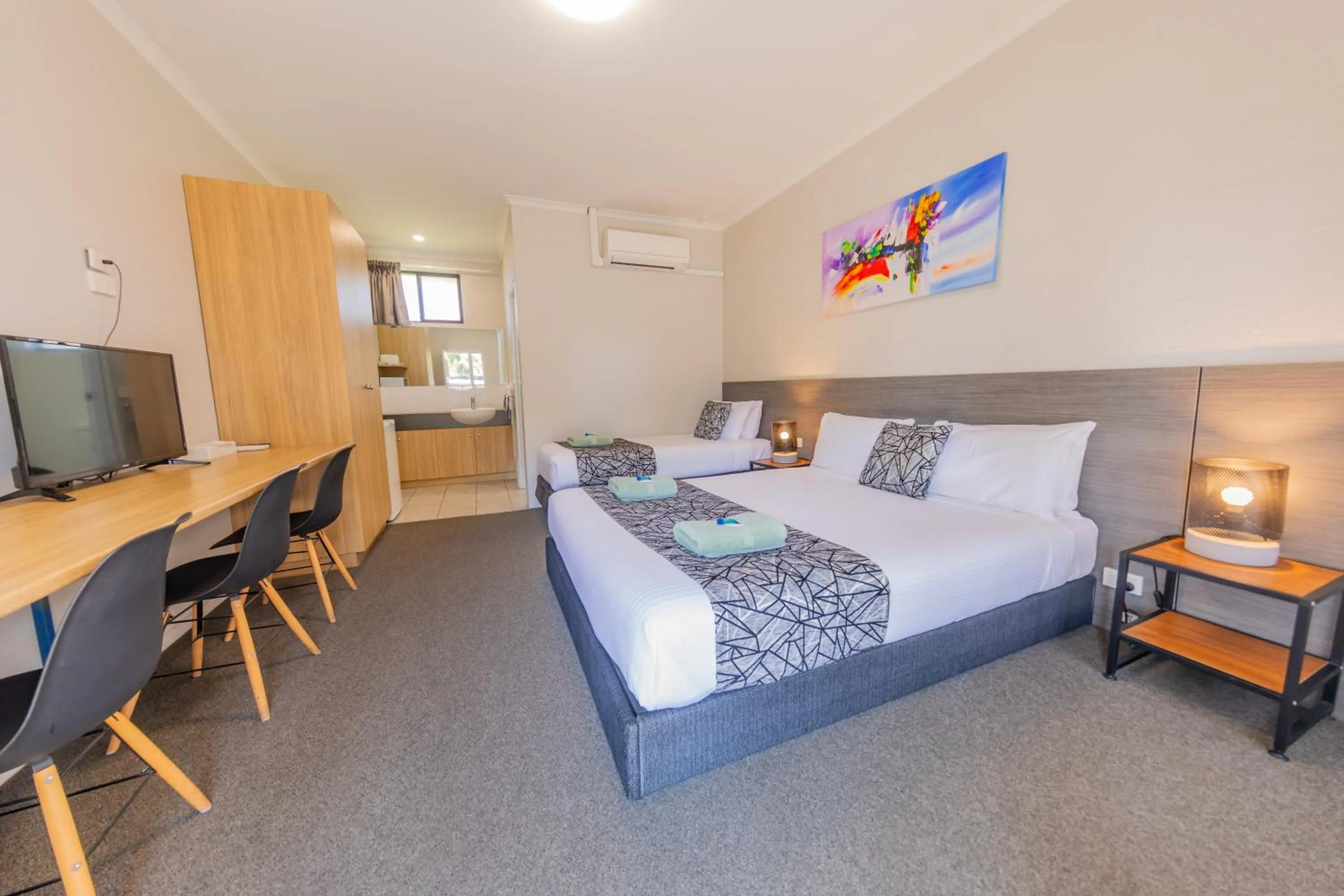 Bedroom, Bed in Coachman's Eden