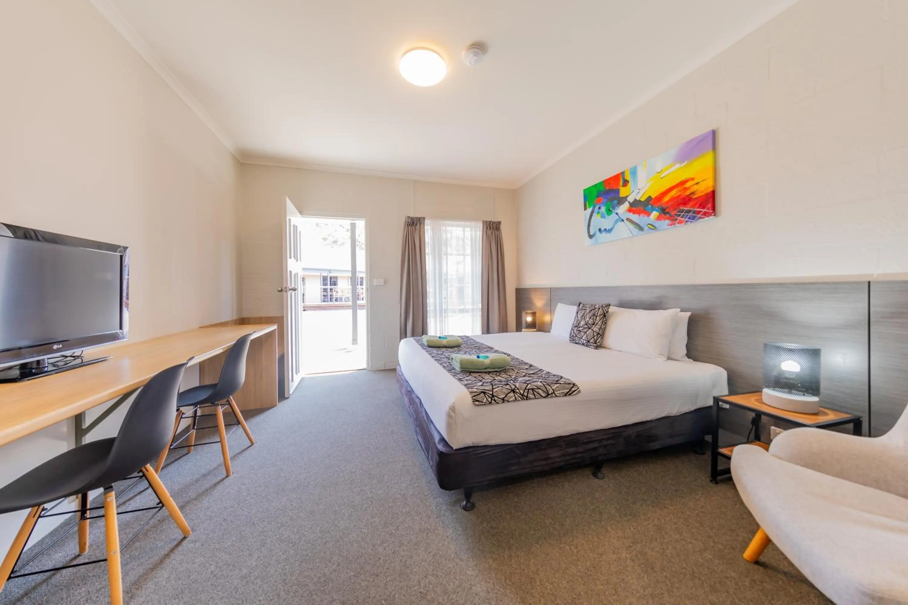 Bedroom, Bed in Coachman's Eden