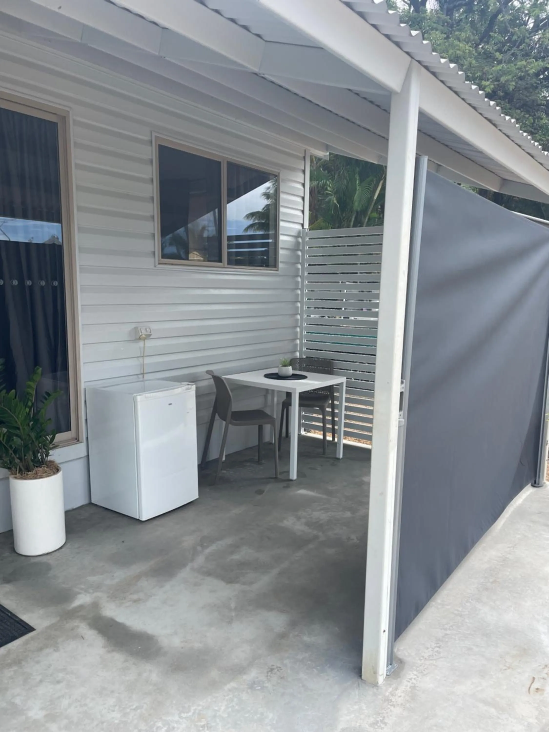 Patio in Ellis Beach Oceanfront Holiday Park