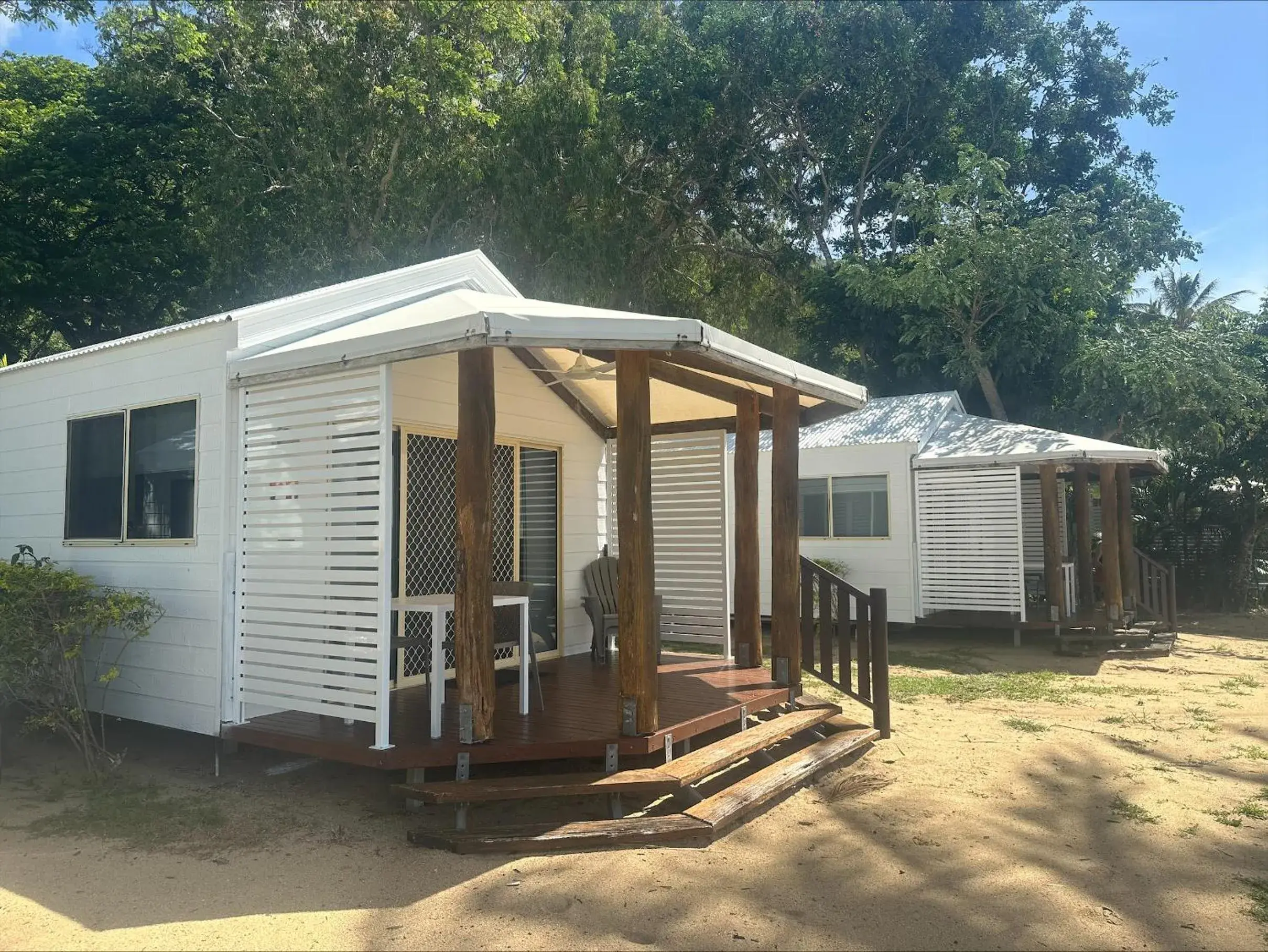Bungalow - Beach Front in Ellis Beach Oceanfront Holiday Park Bungalow - Beach Front in Ellis Beach Oceanfront Holiday Park