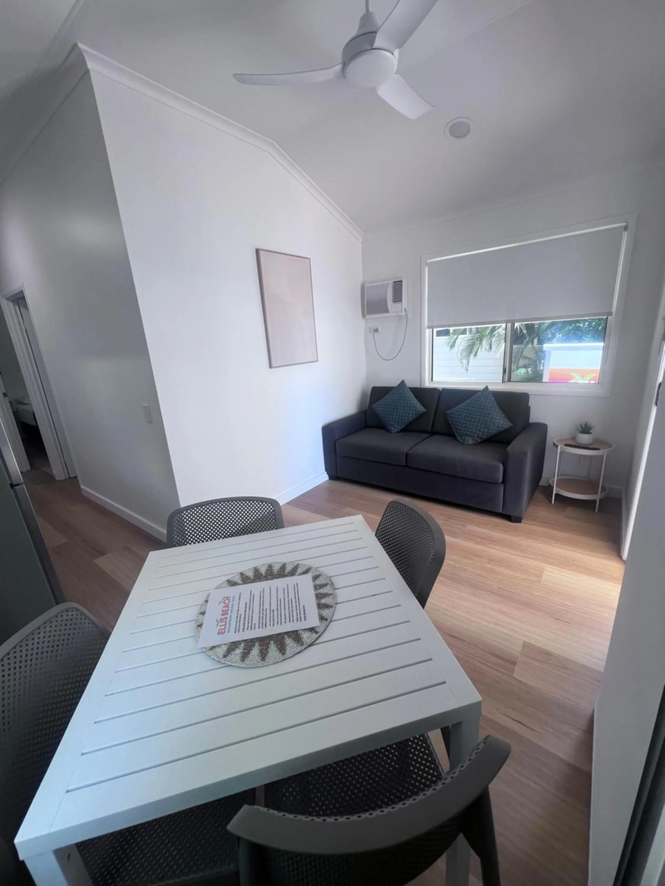 Seating area in Ellis Beach Oceanfront Holiday Park
