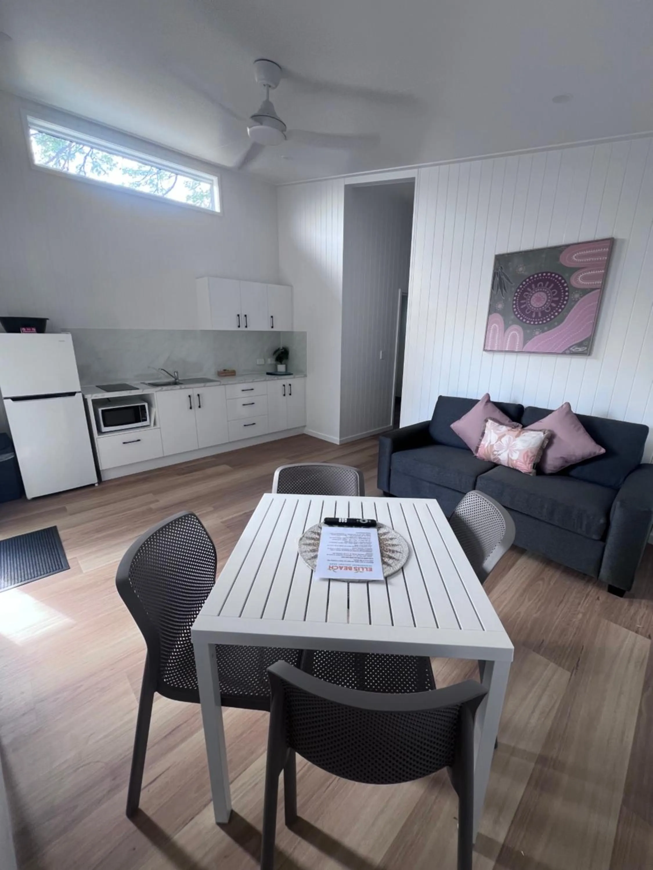 Kitchen or kitchenette in Ellis Beach Oceanfront Holiday Park