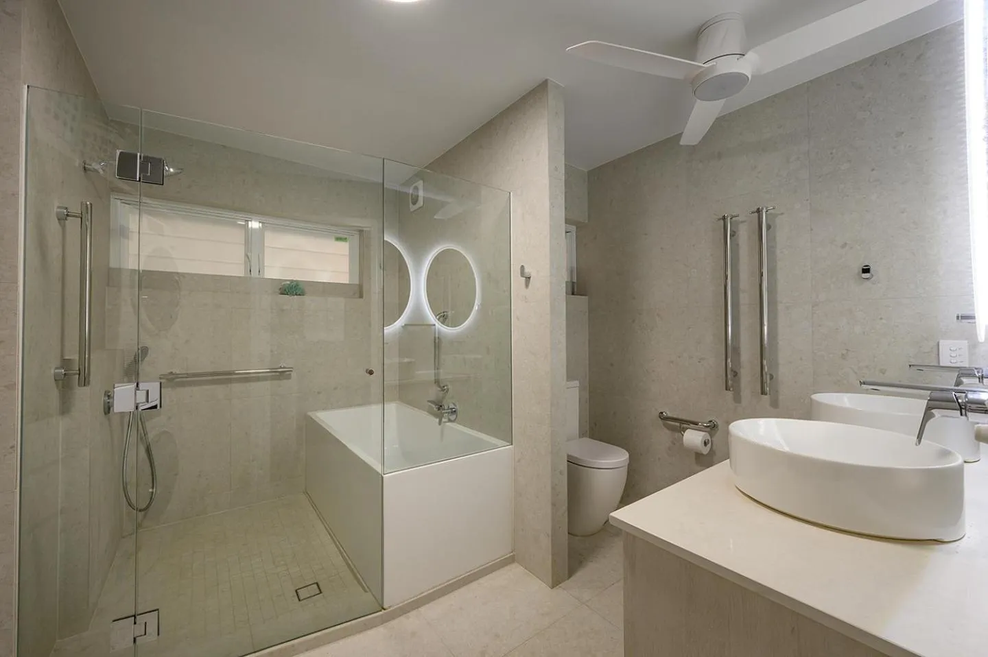 Andari Holiday Apartments