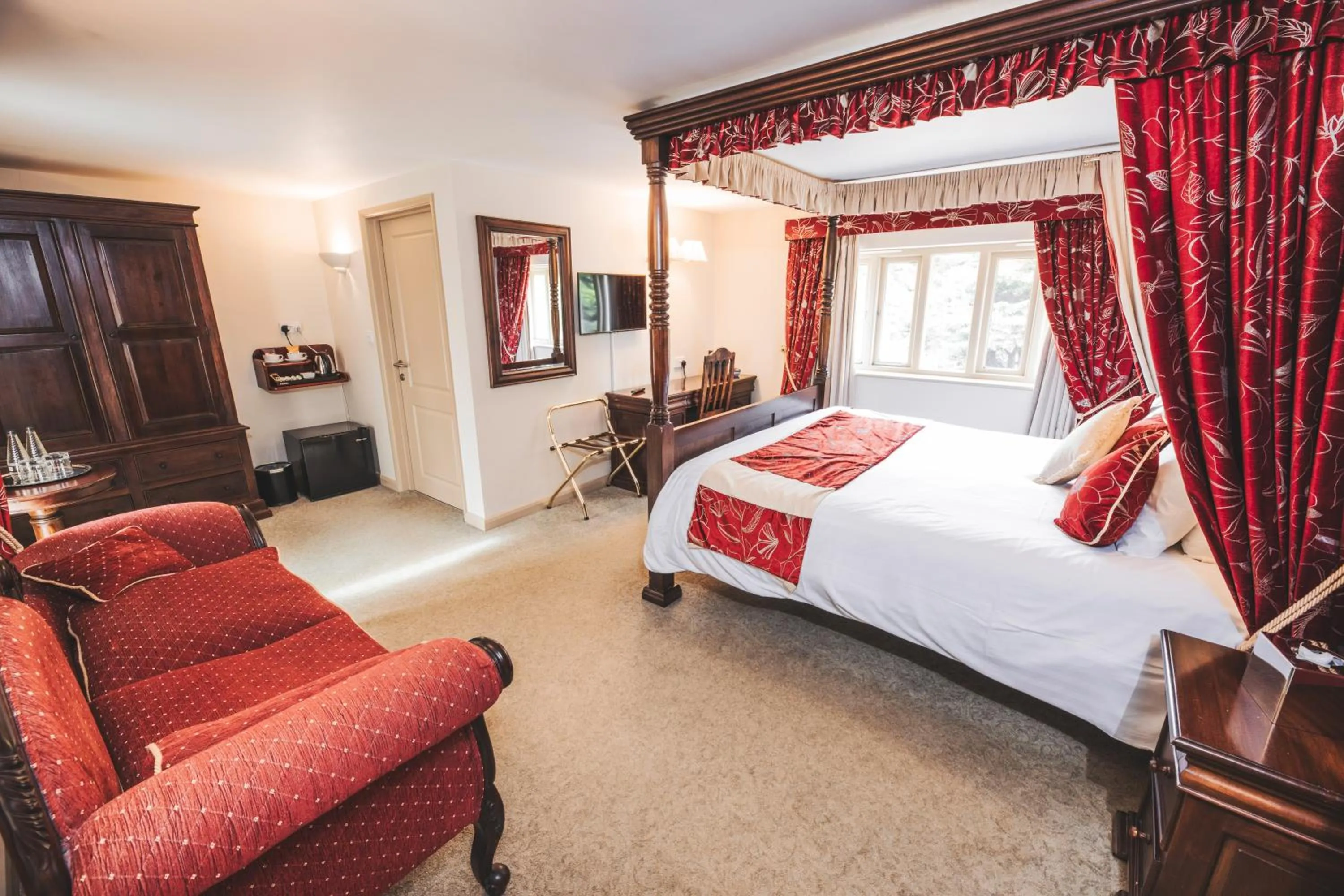 Bedroom, Bed in The Auberge