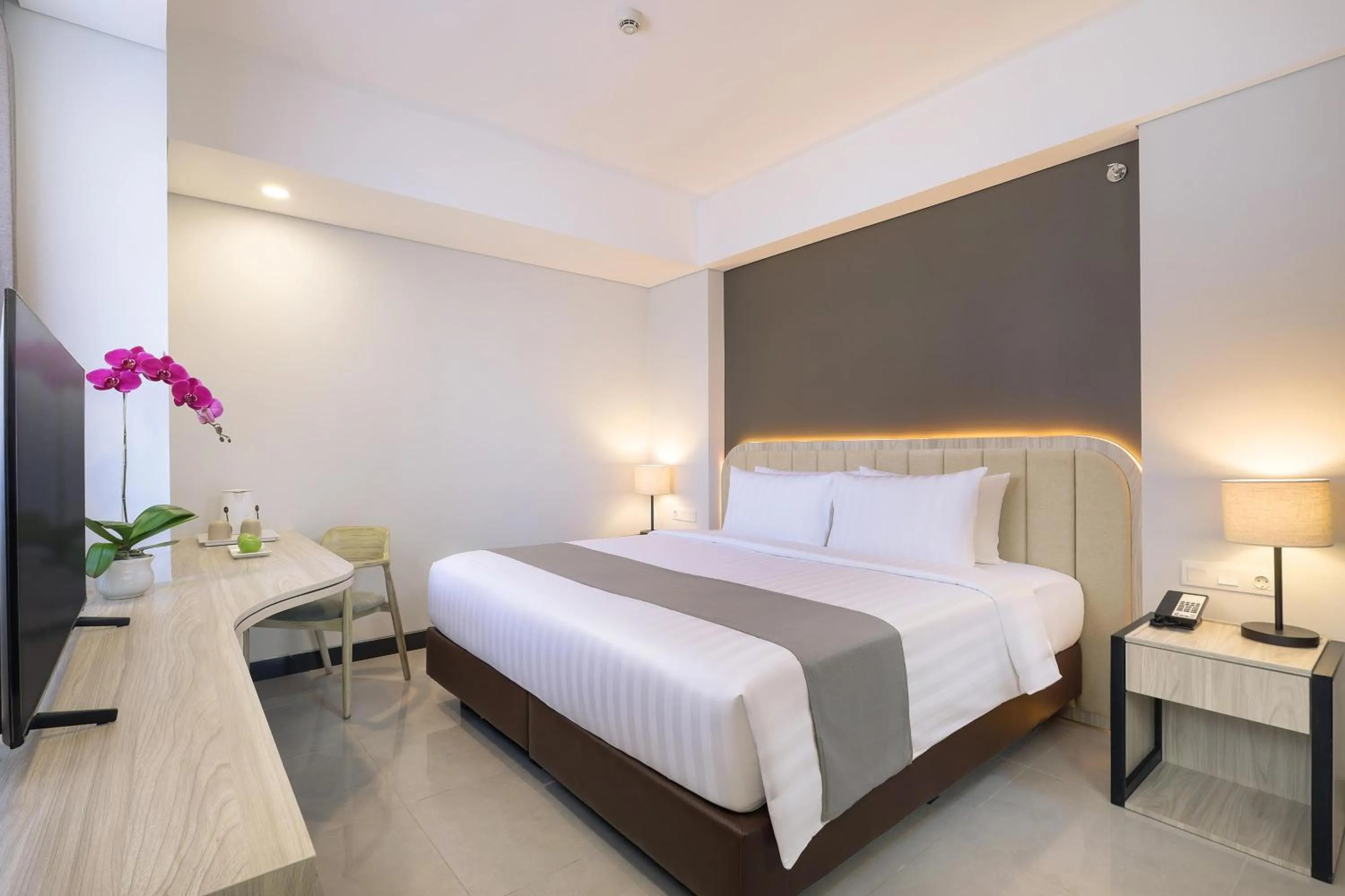 Bed in Royal Regantris Kuta