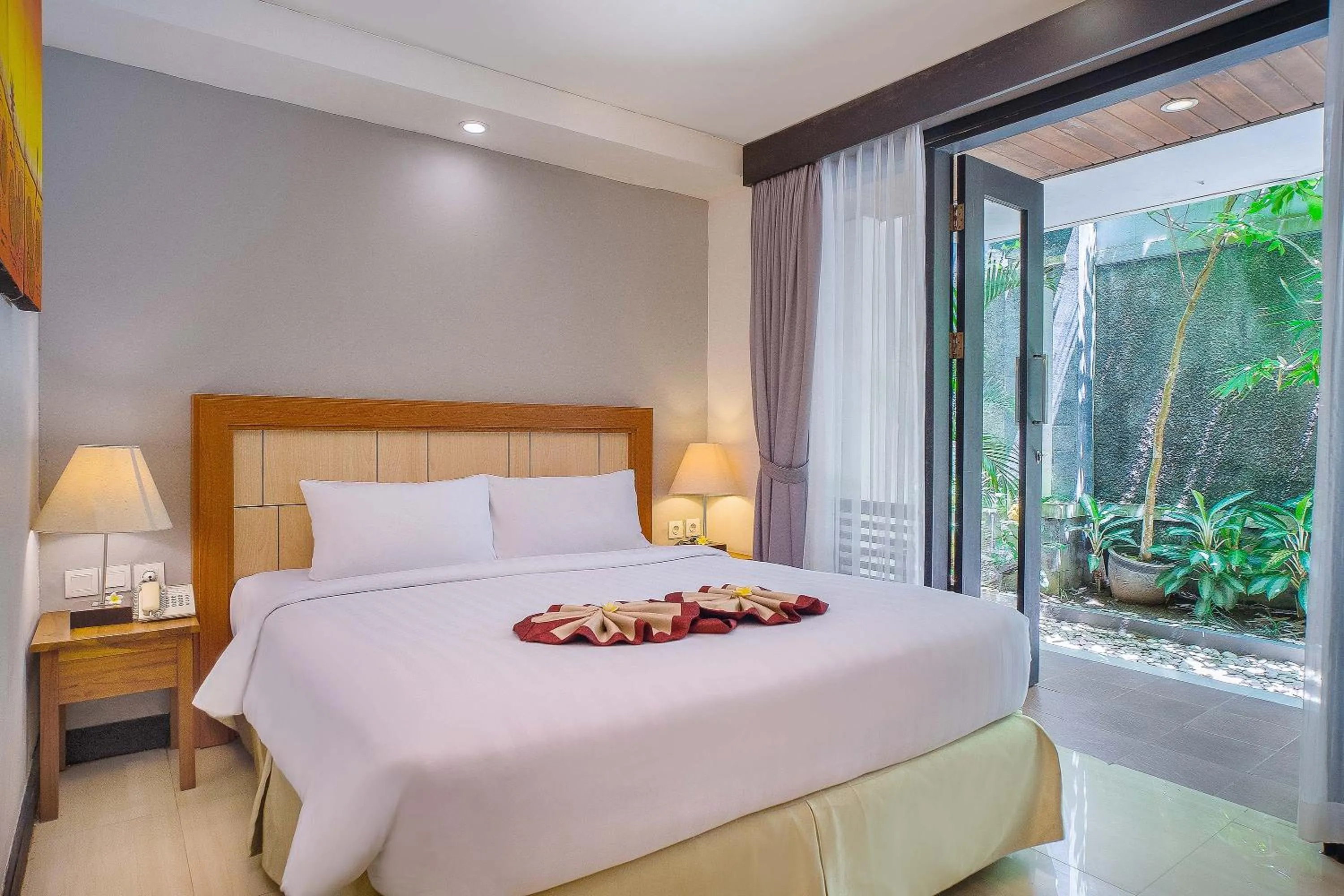 Bedroom, Bed in Royal Regantris Kuta