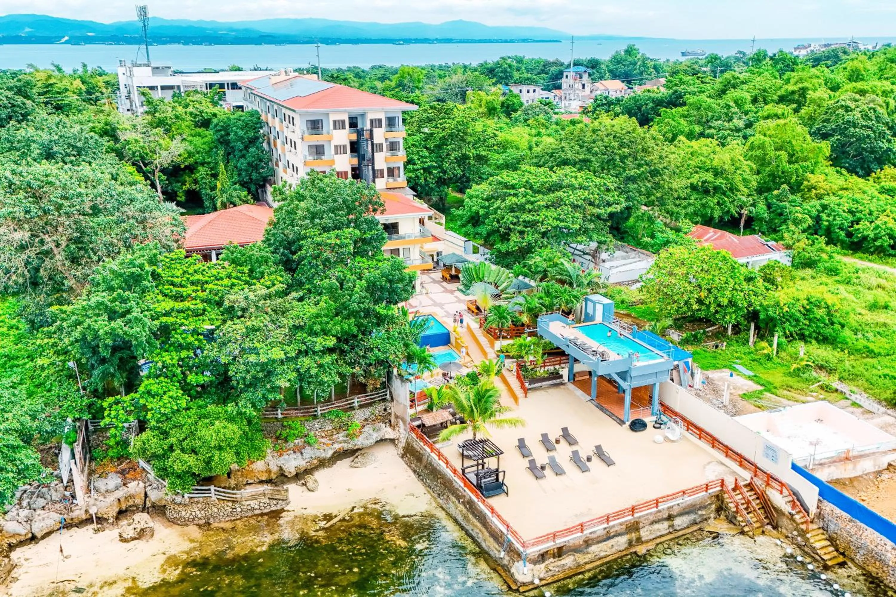 Palmbeach Resort Mactan Cebu powered by Cocotel