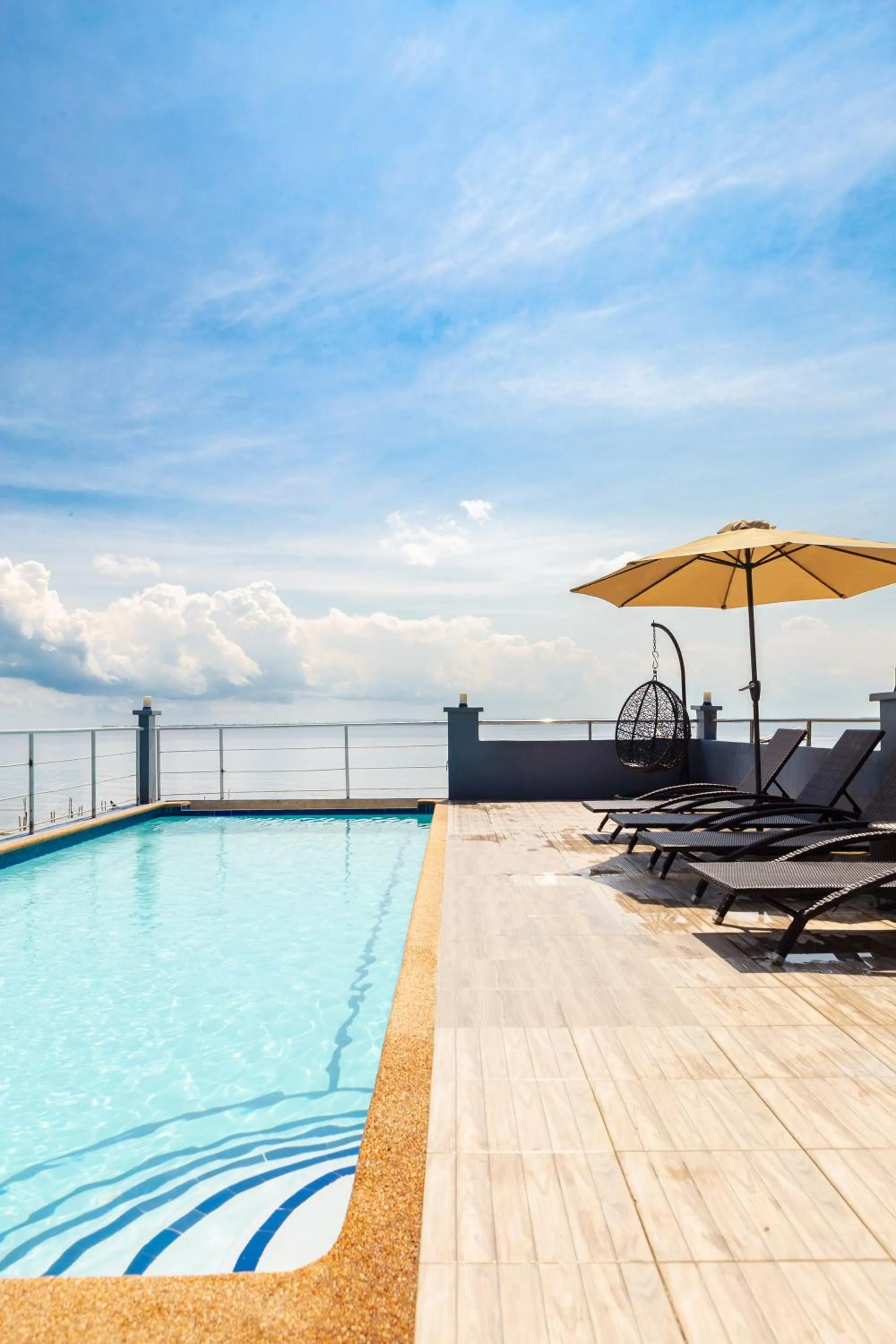 Day in Palmbeach Resort Mactan Cebu powered by Cocotel