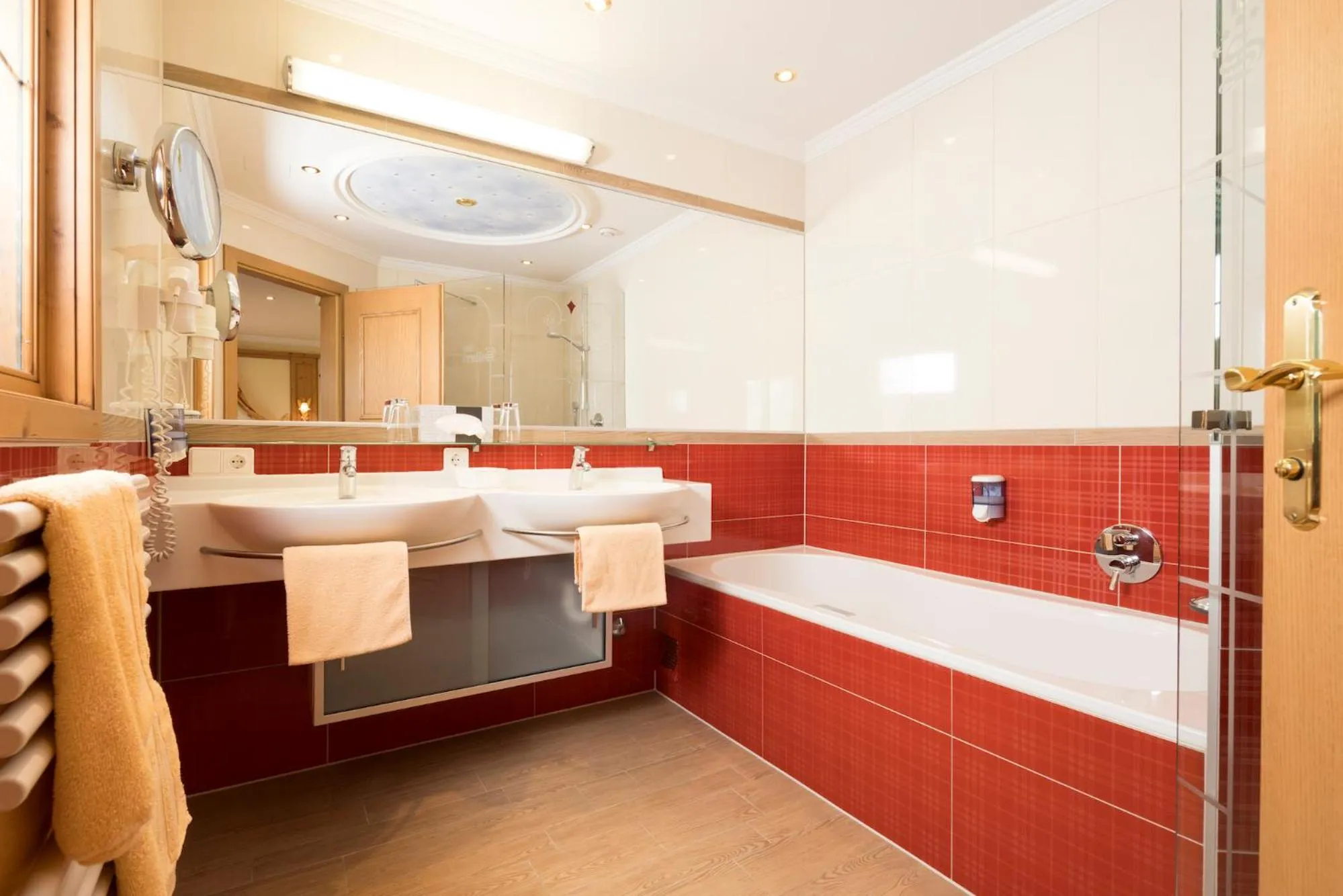 Shower in Hotel Silberberger - Wildschönau