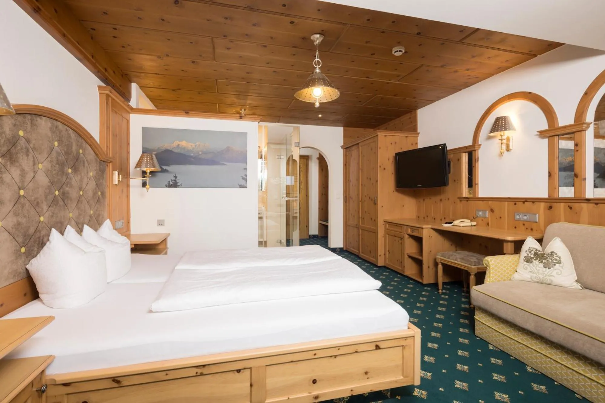 Bed in Hotel Silberberger - Wildschönau