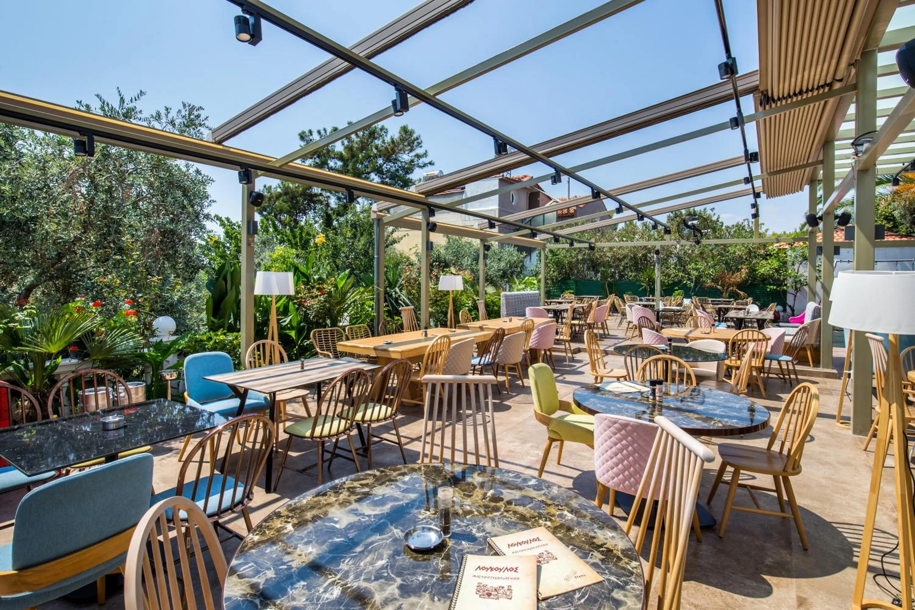 Restaurant/places to eat in Hotel Potos