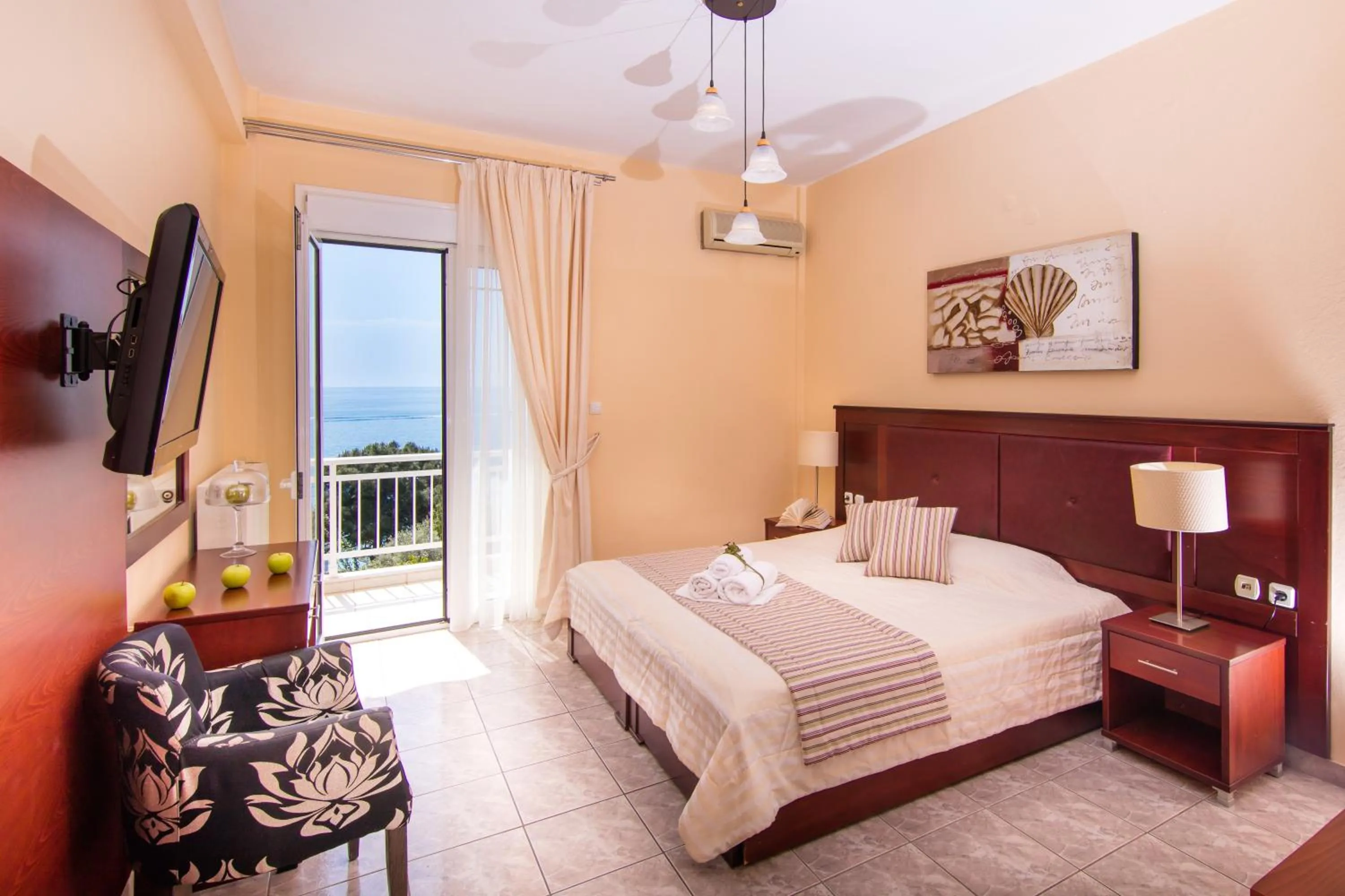 Day, Bed in Hotel Potos