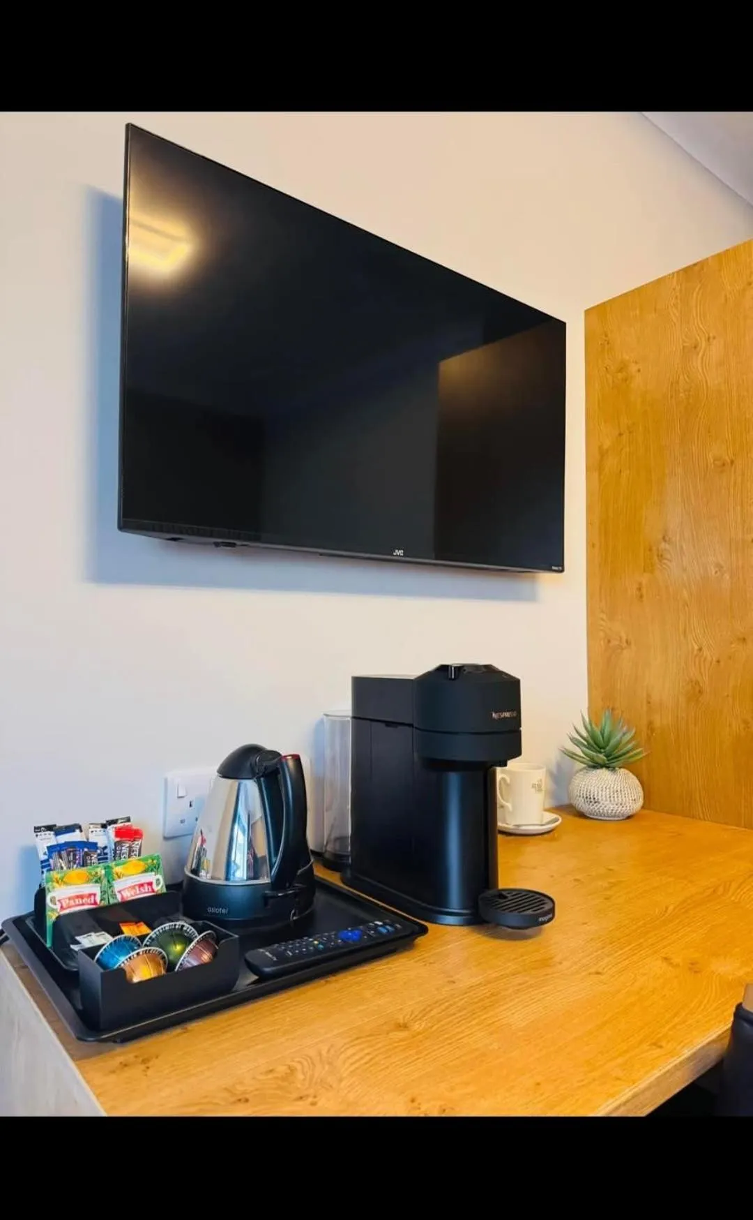 Coffee/tea facilities in Thomas Arms Hotel