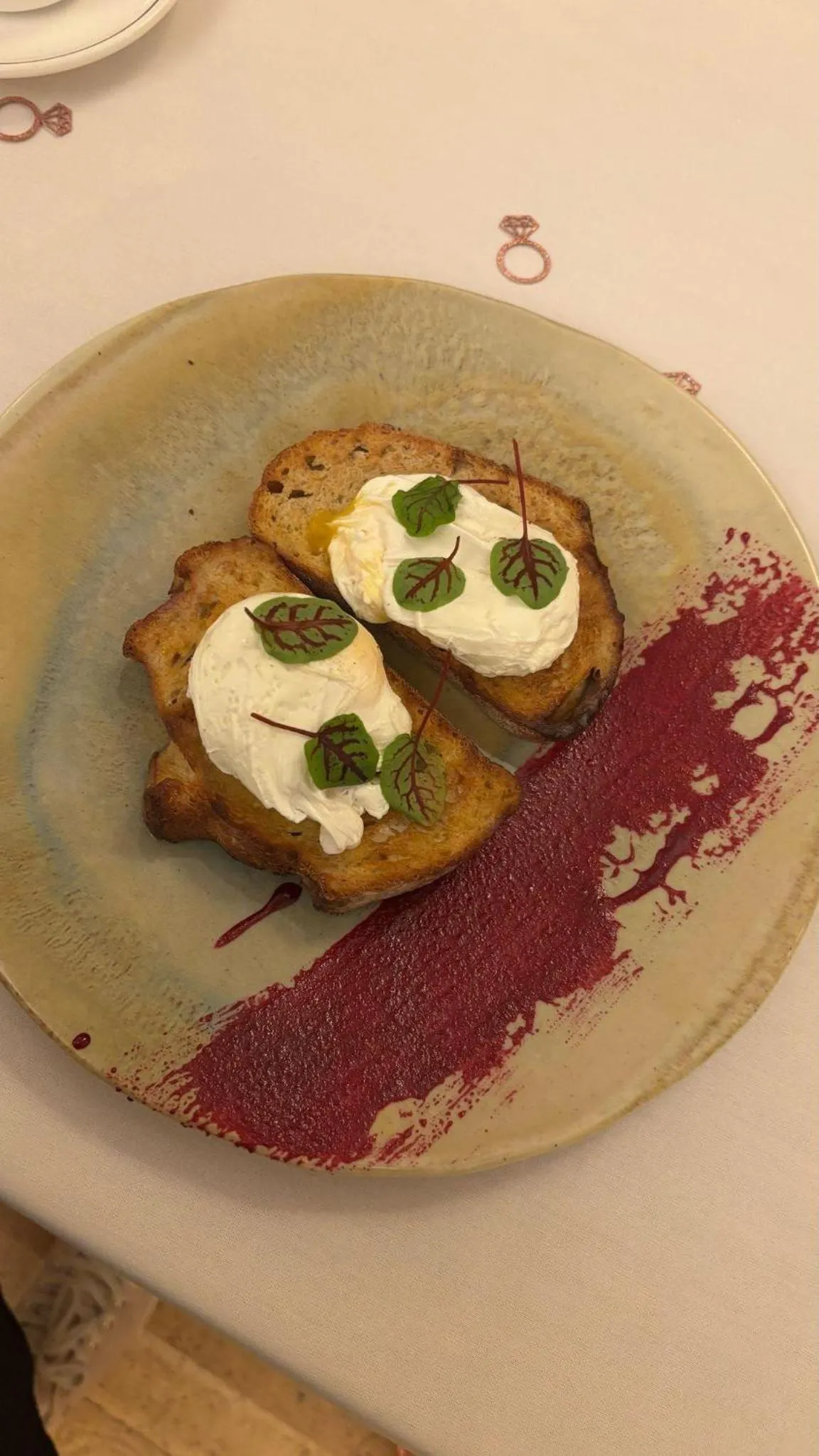 Breakfast in Thomas Arms Hotel