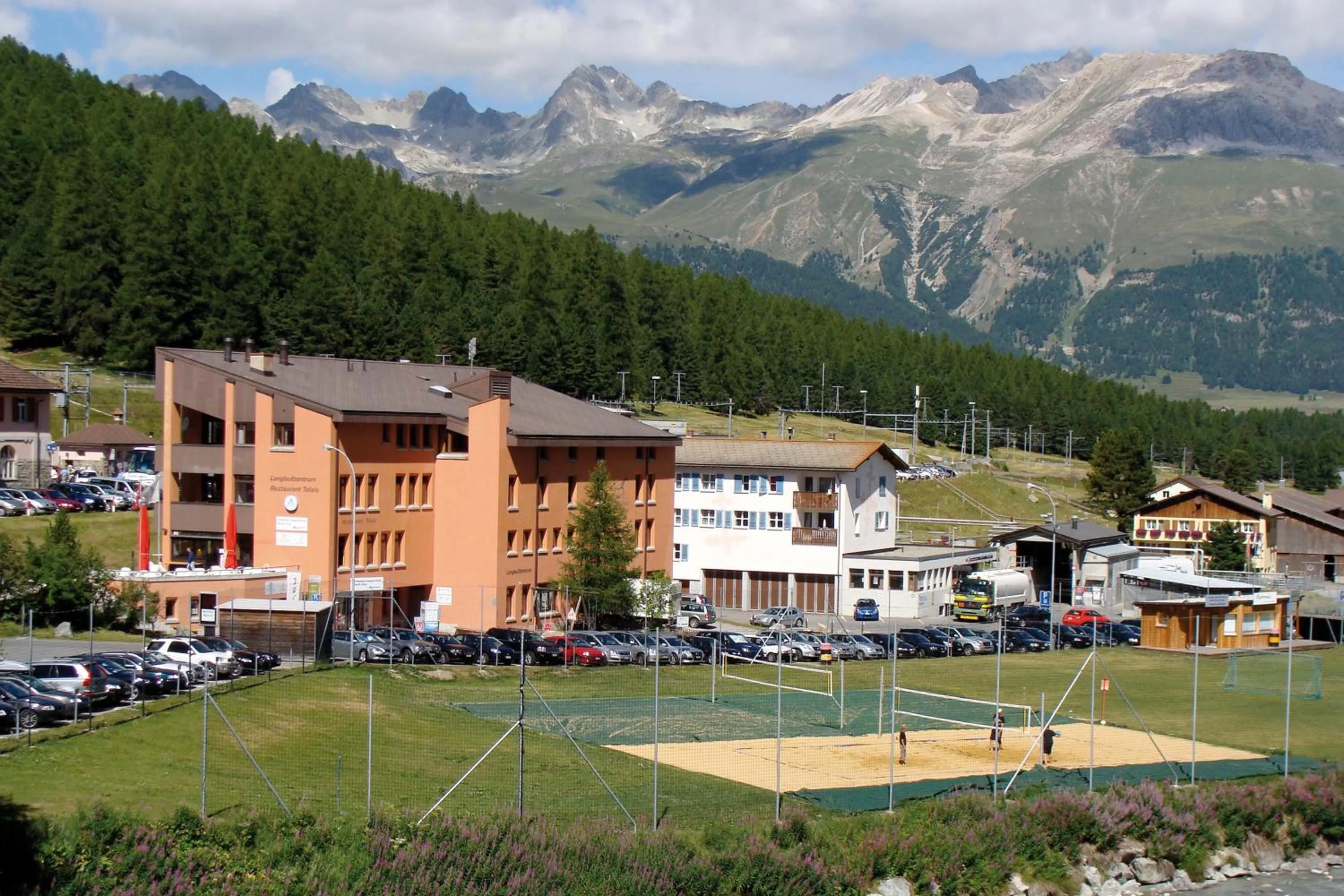 Facade/entrance in Pontresina Youth Hostel