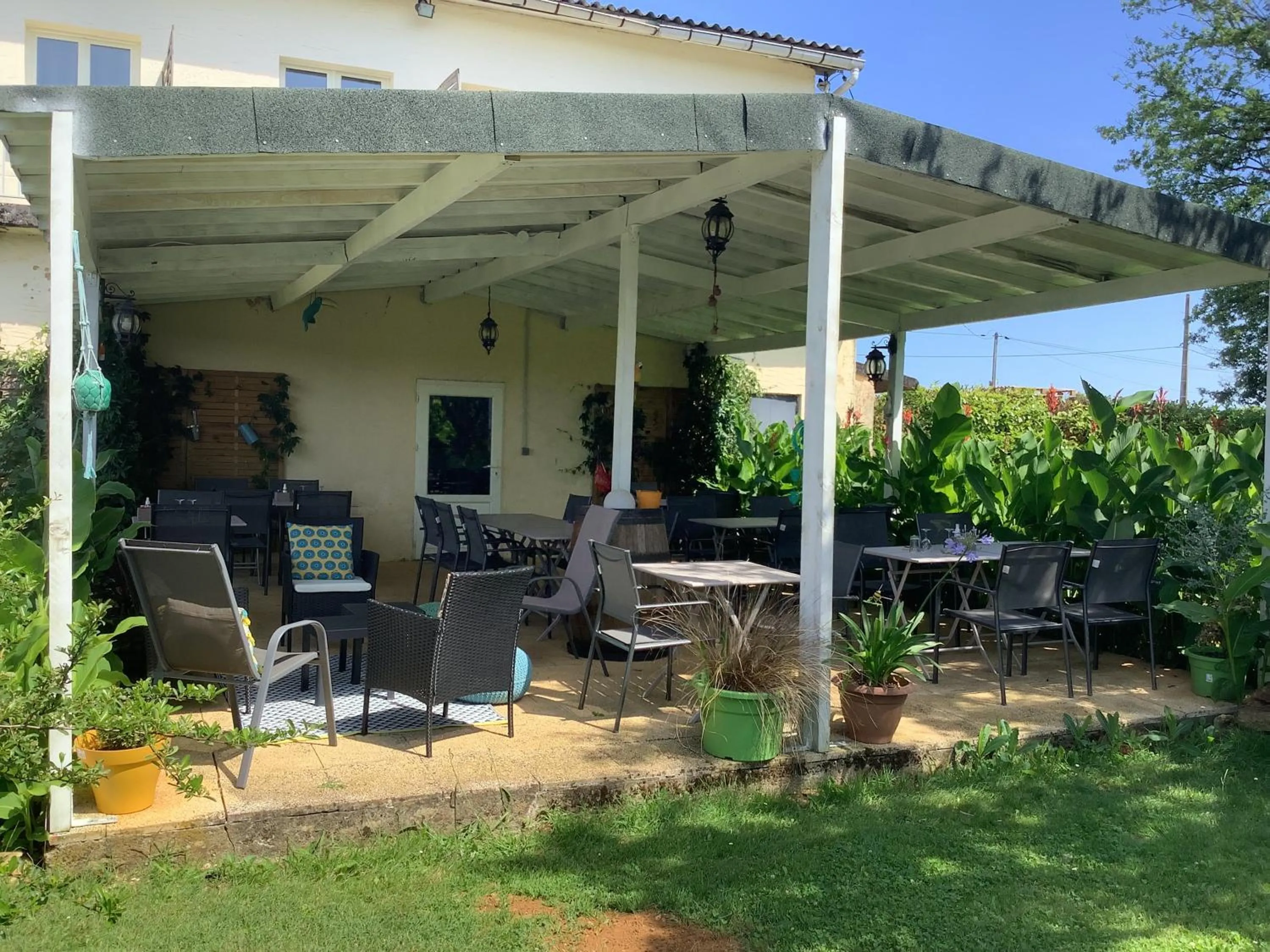 Balcony/Terrace in Logis Hôtel Restaurant La Borie