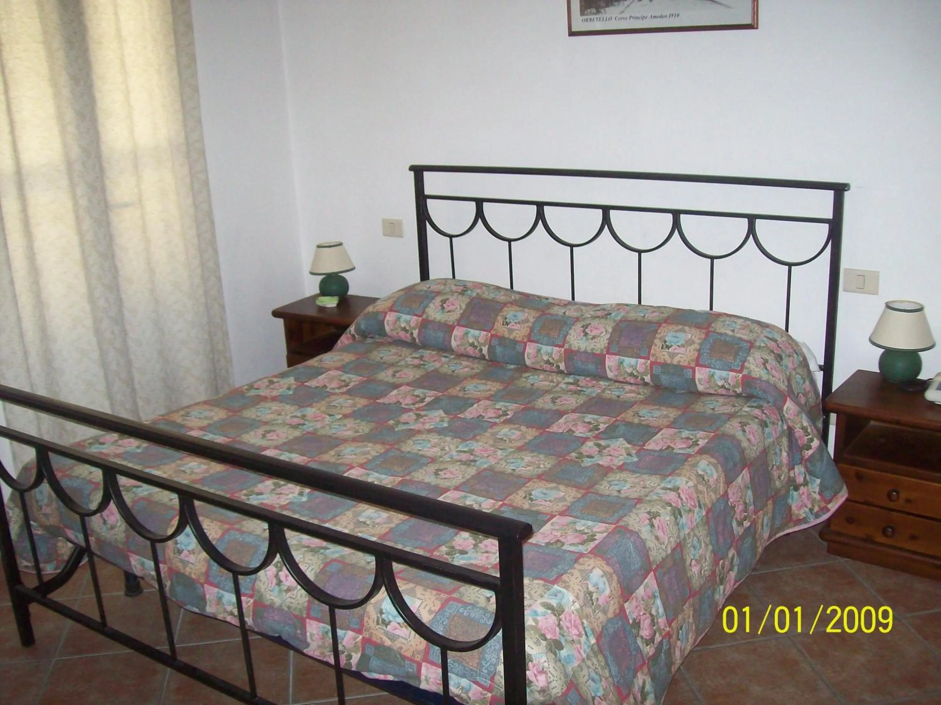 Photo of the whole room, Bed in Albergo La Perla