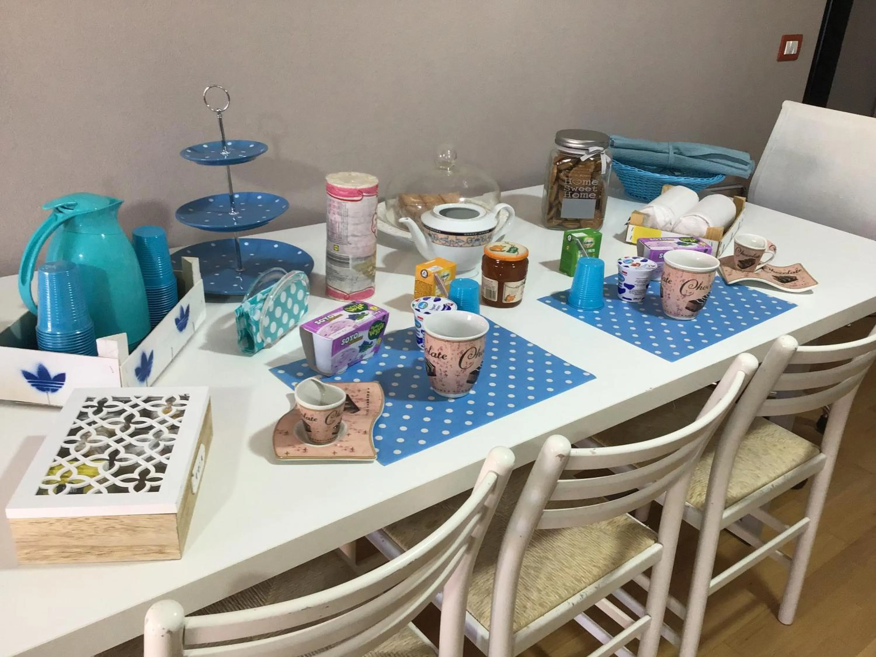 Communal lounge/ TV room in Original b&b