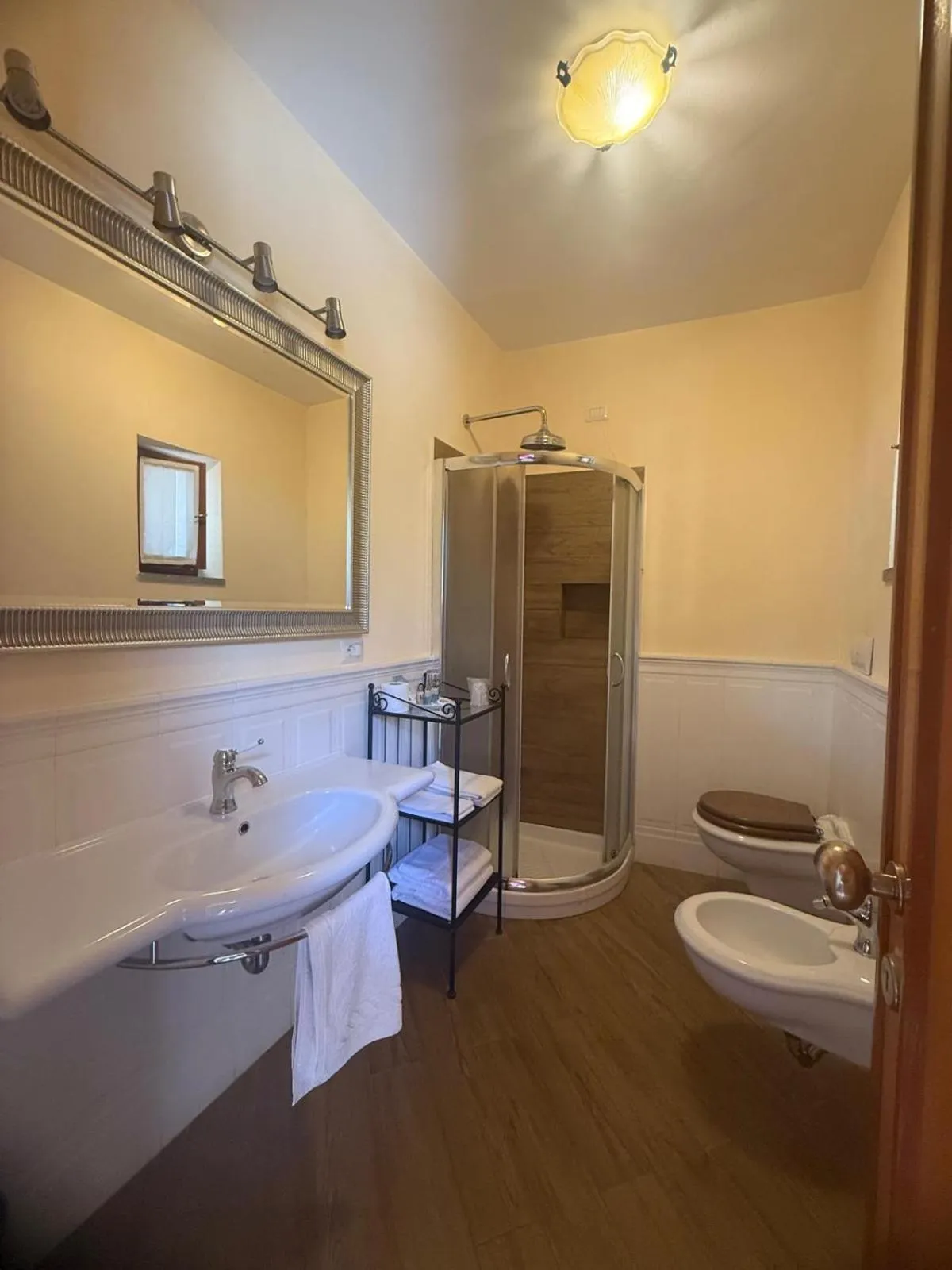 Shower in La Sirenetta Park Hotel