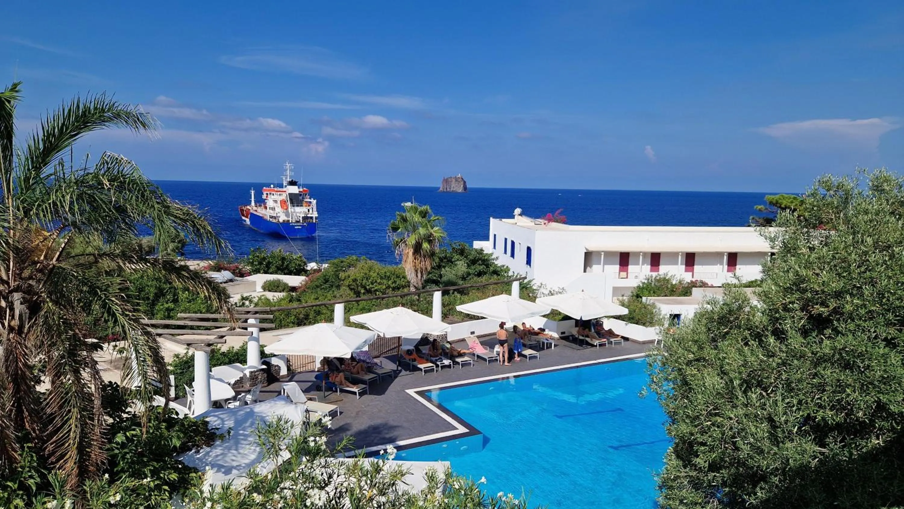 Swimming pool in La Sirenetta Park Hotel