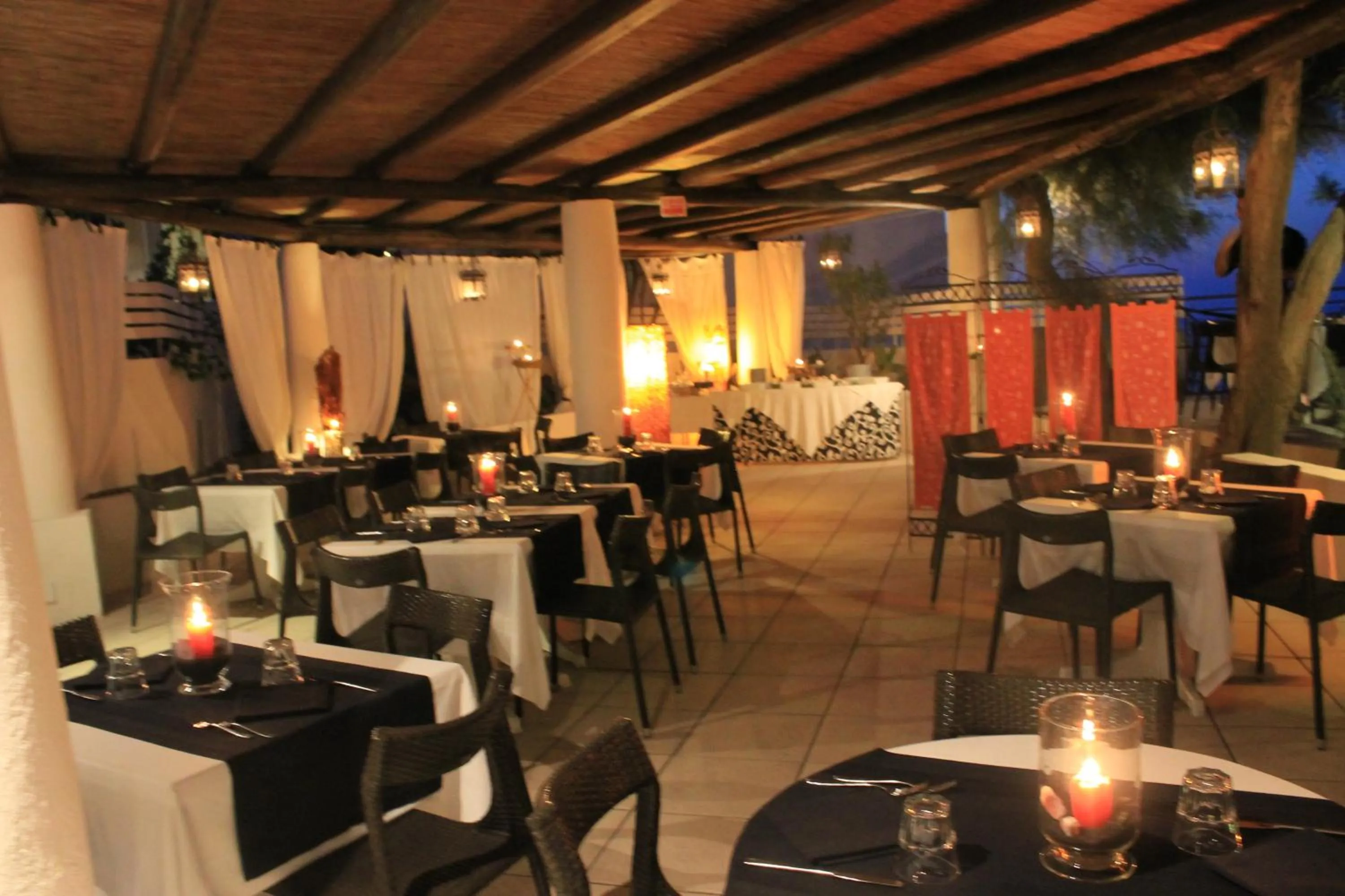 Restaurant/places to eat in La Sirenetta Park Hotel